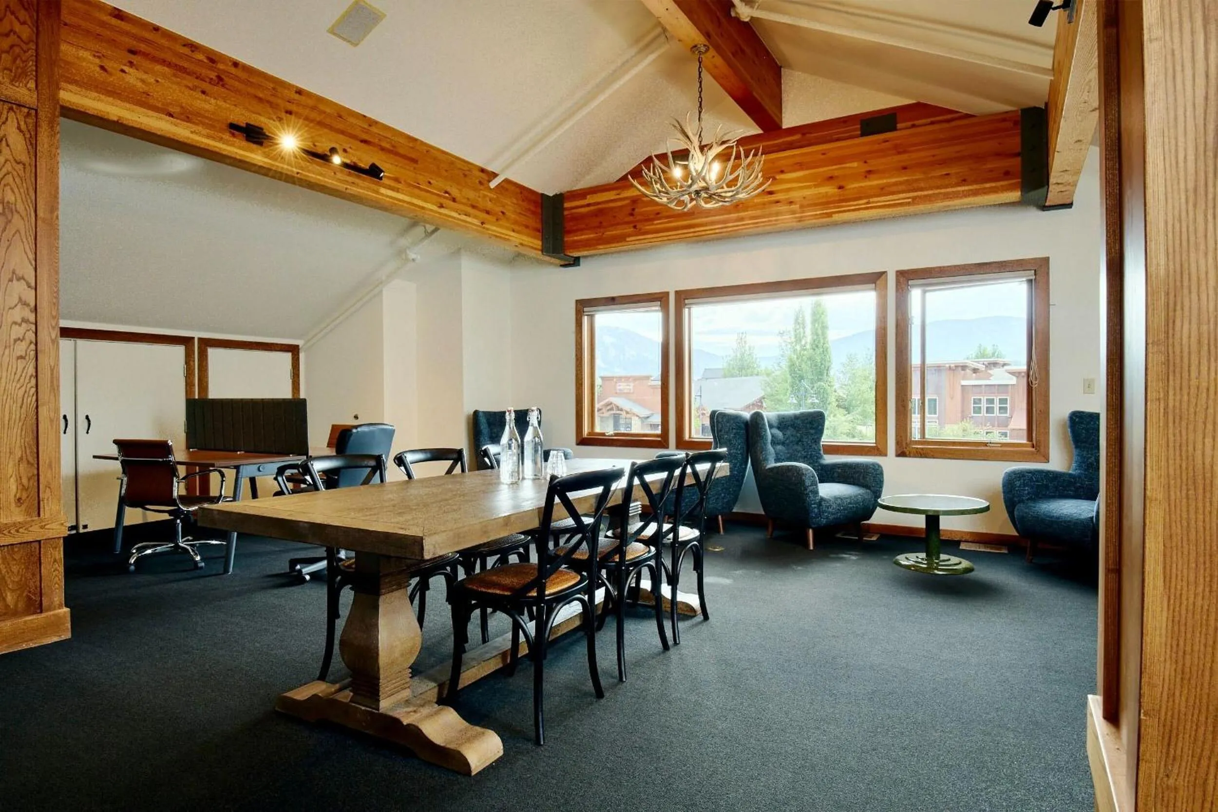Meeting/conference room in Gravity Haus Big Sky