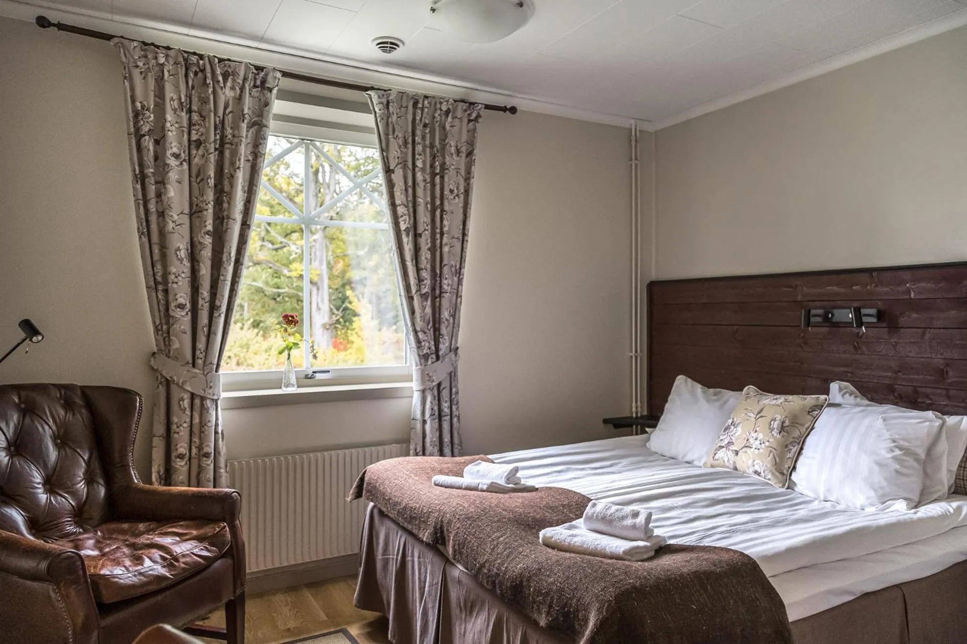 Property building, Bed in Färna Herrgård & Spa