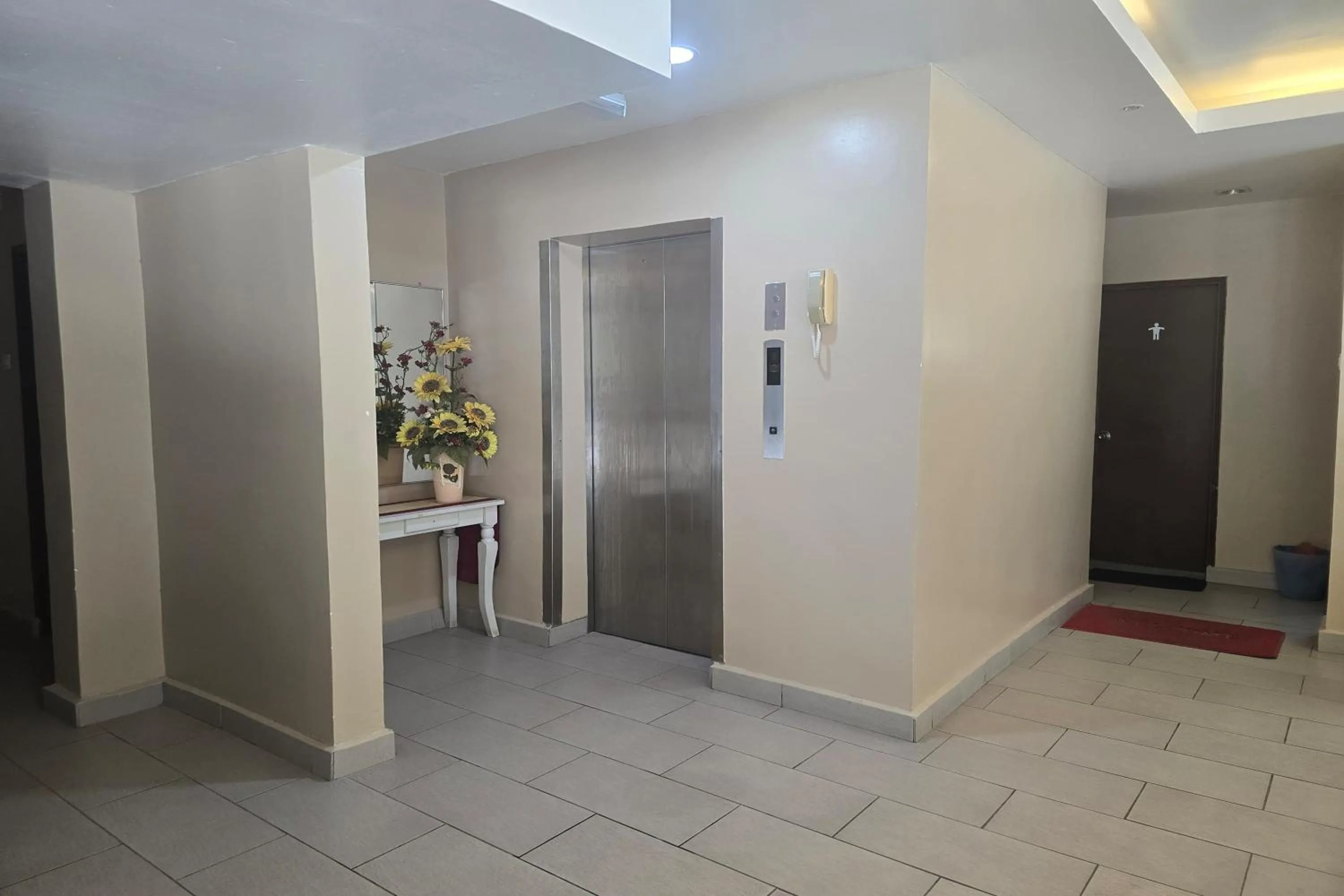 elevator in Fast Hotel Melaka Near Menara Taming Sari - 2 Mins Only
