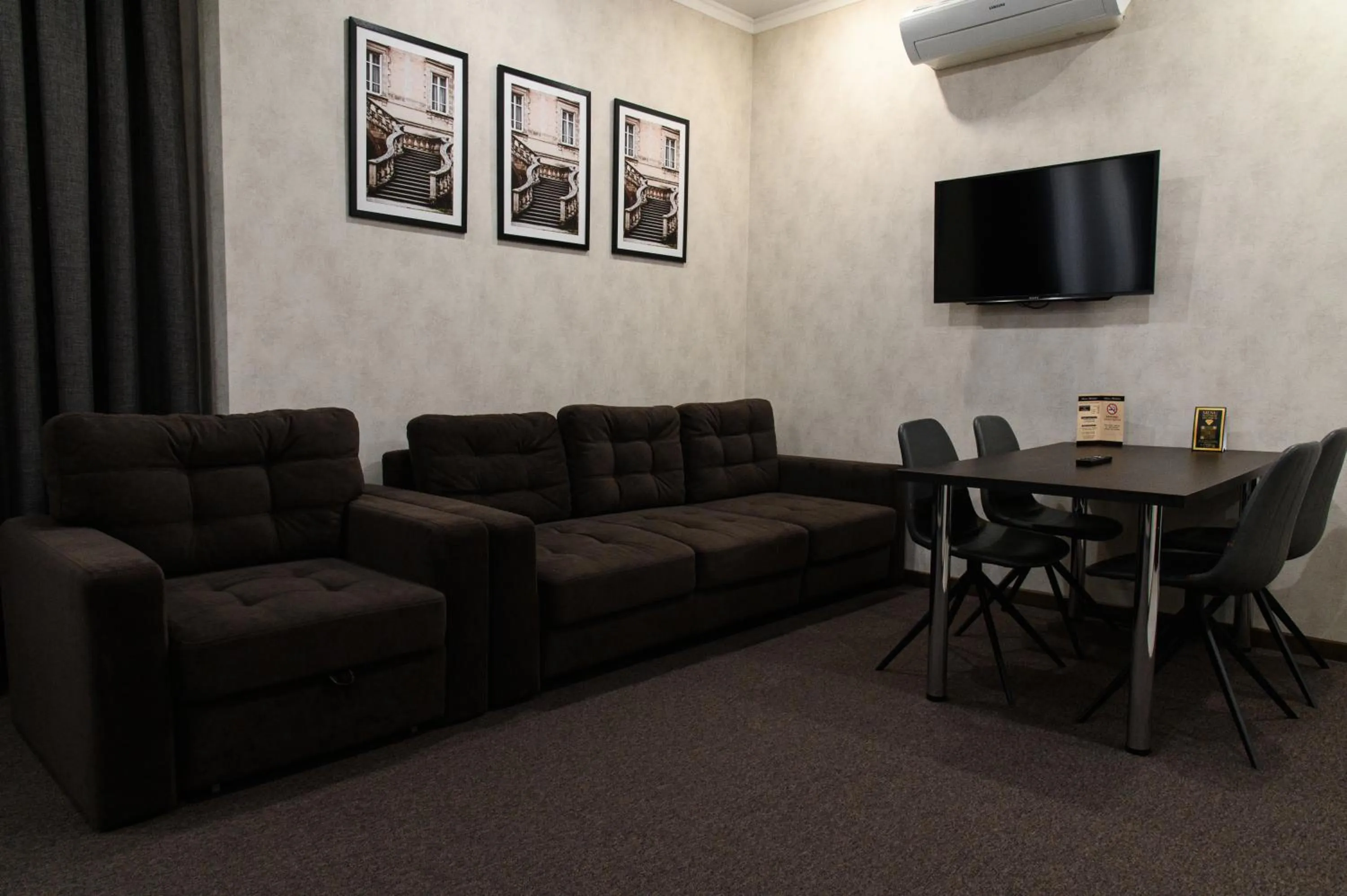 Dining area in Meridian