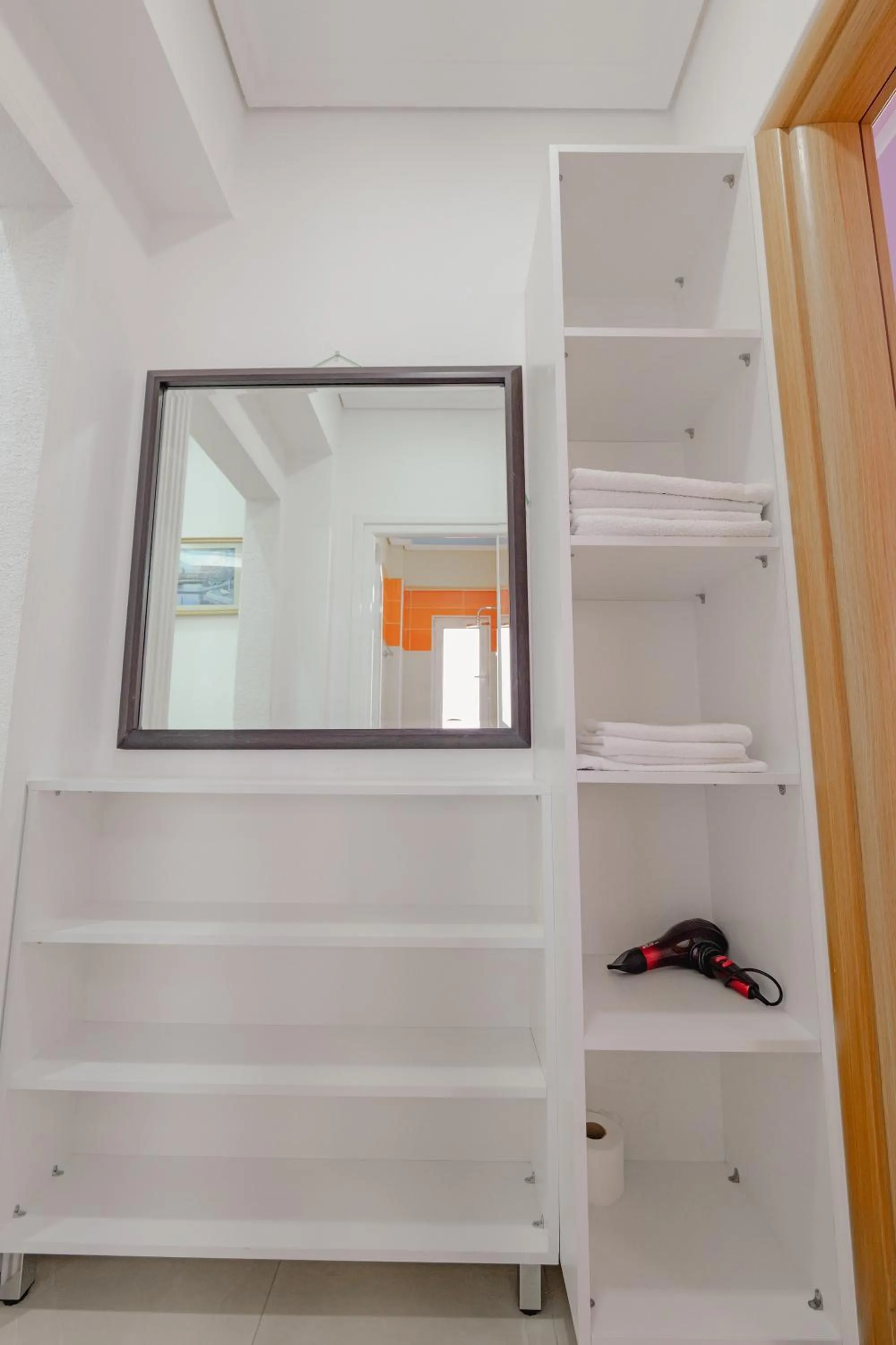 wardrobe in Villa Xika