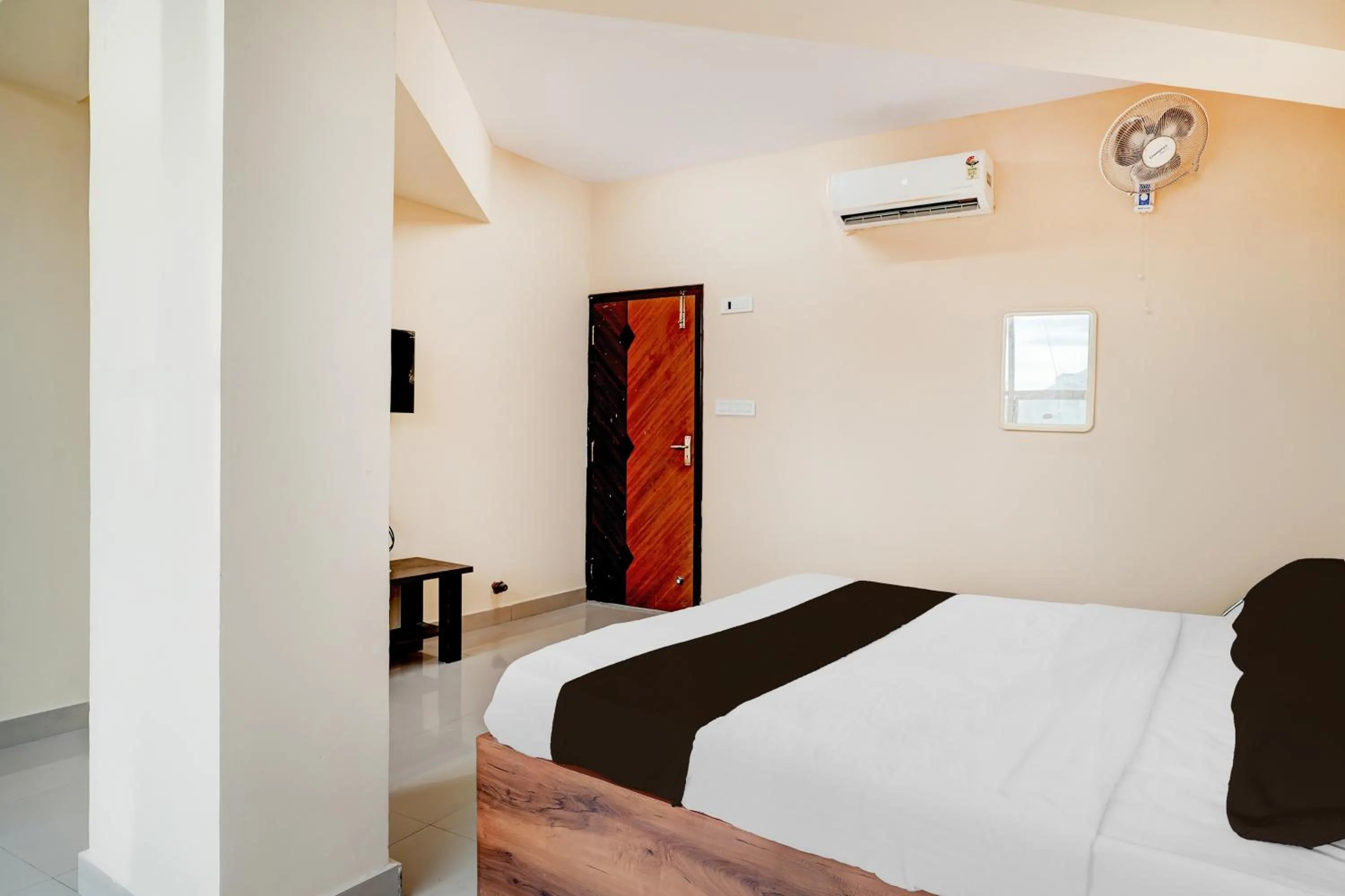 Classic Triple Room - single occupancy in Super Hotel O Abbigere Bangalore North Formerly MLV Grand