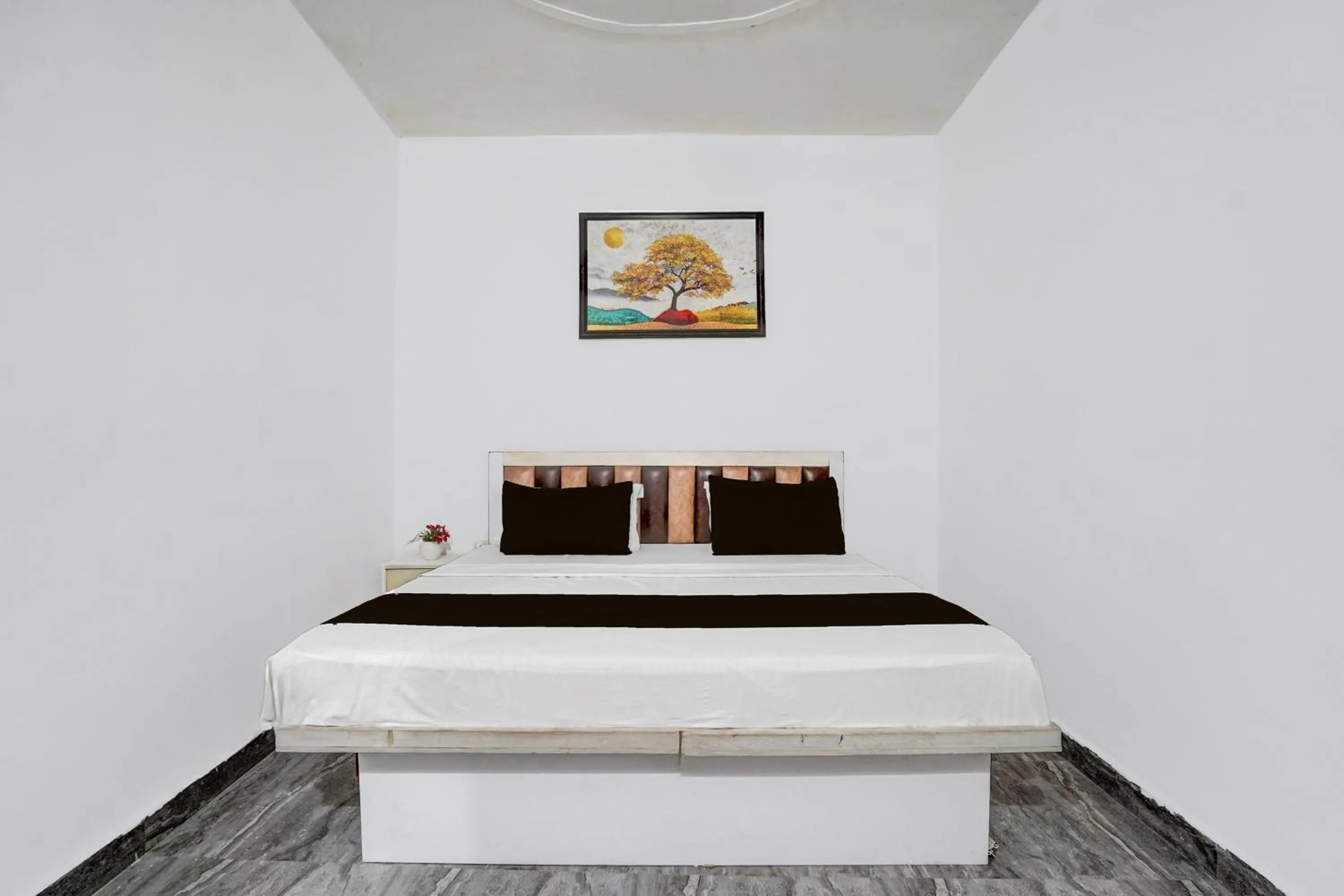 Hotel O Sector 121 Gaur City Mall Noida Formerly Royal FNG