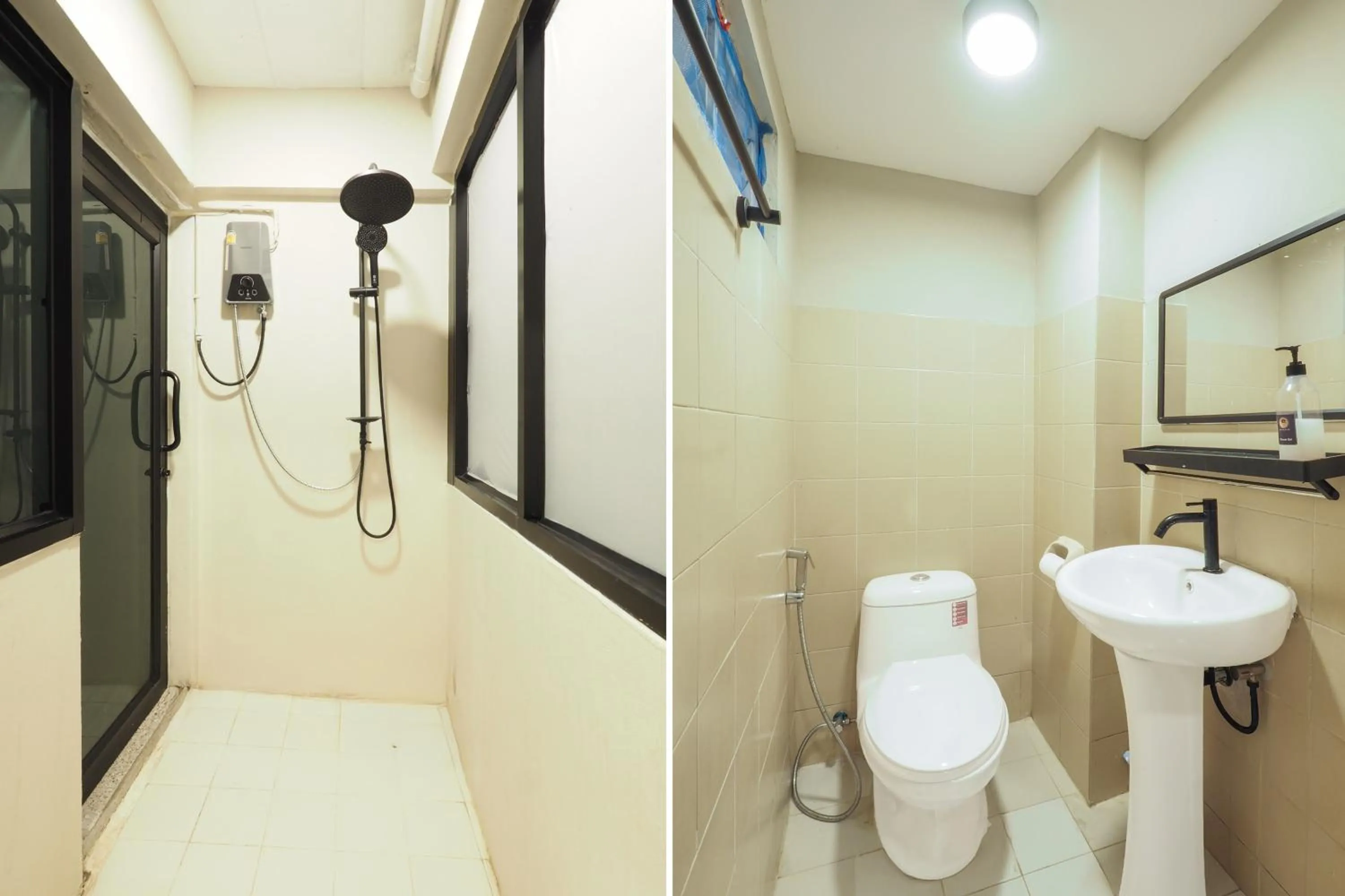 Bathroom in RQ Bangkok Huai Khwang by Collection O