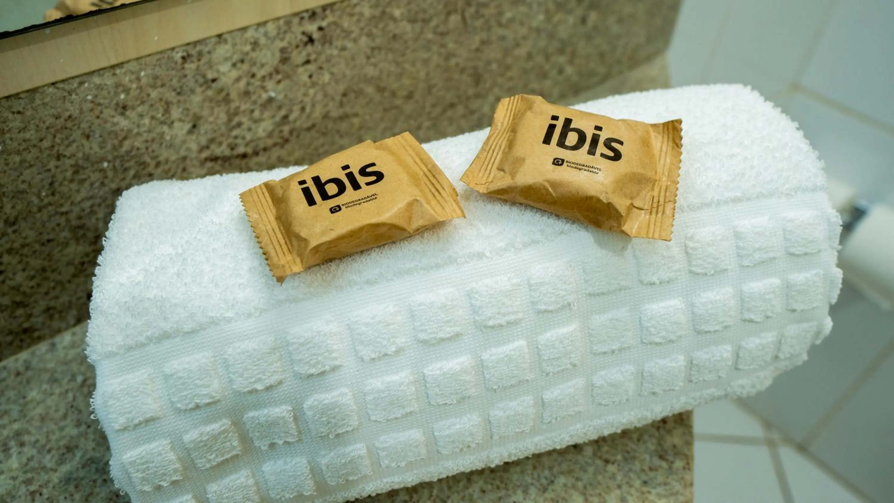 Bathroom in Ibis Styles Macaé