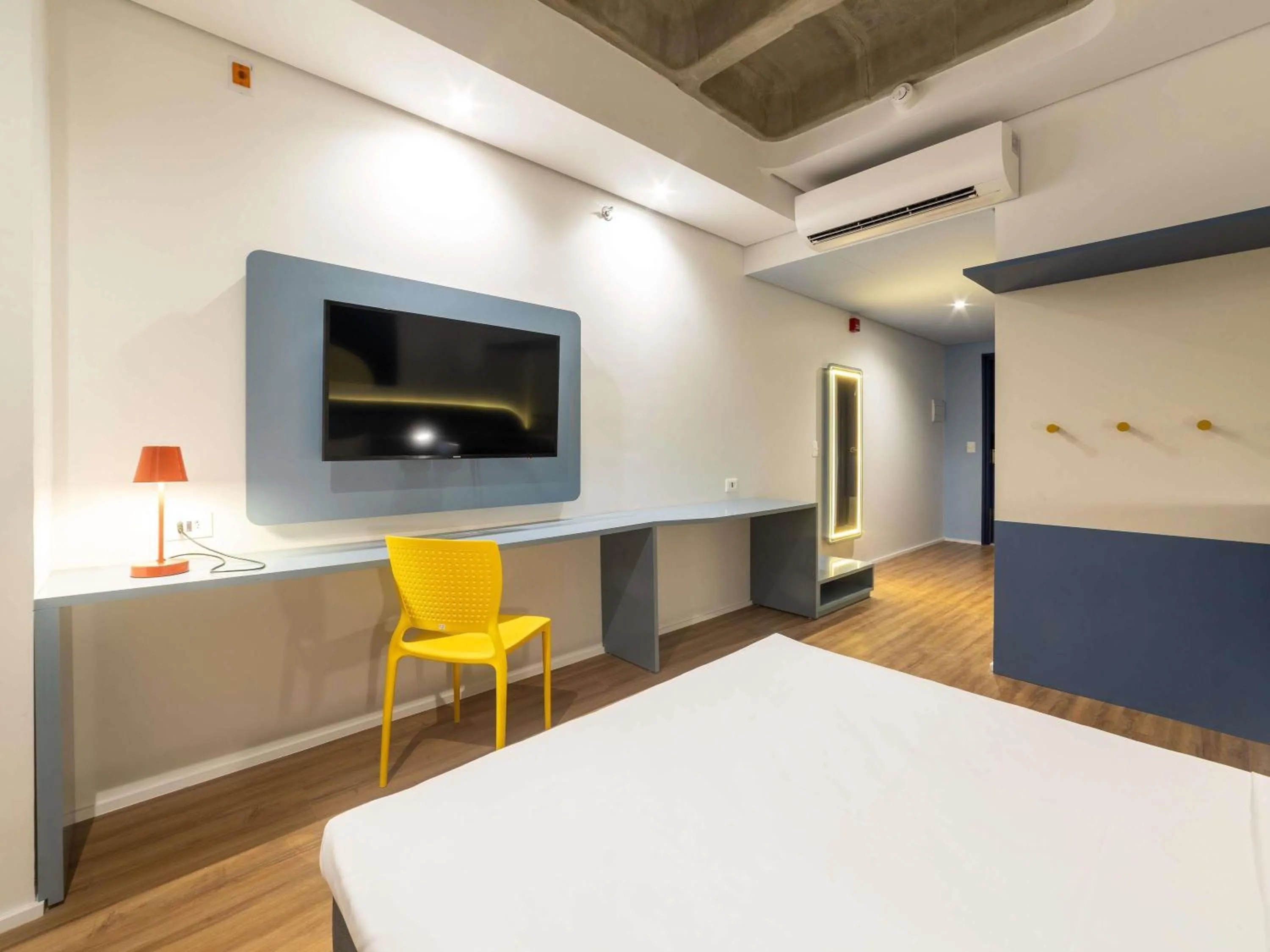 Bedroom, Bed in ibis Styles Fortaleza Shopping Giga Mall