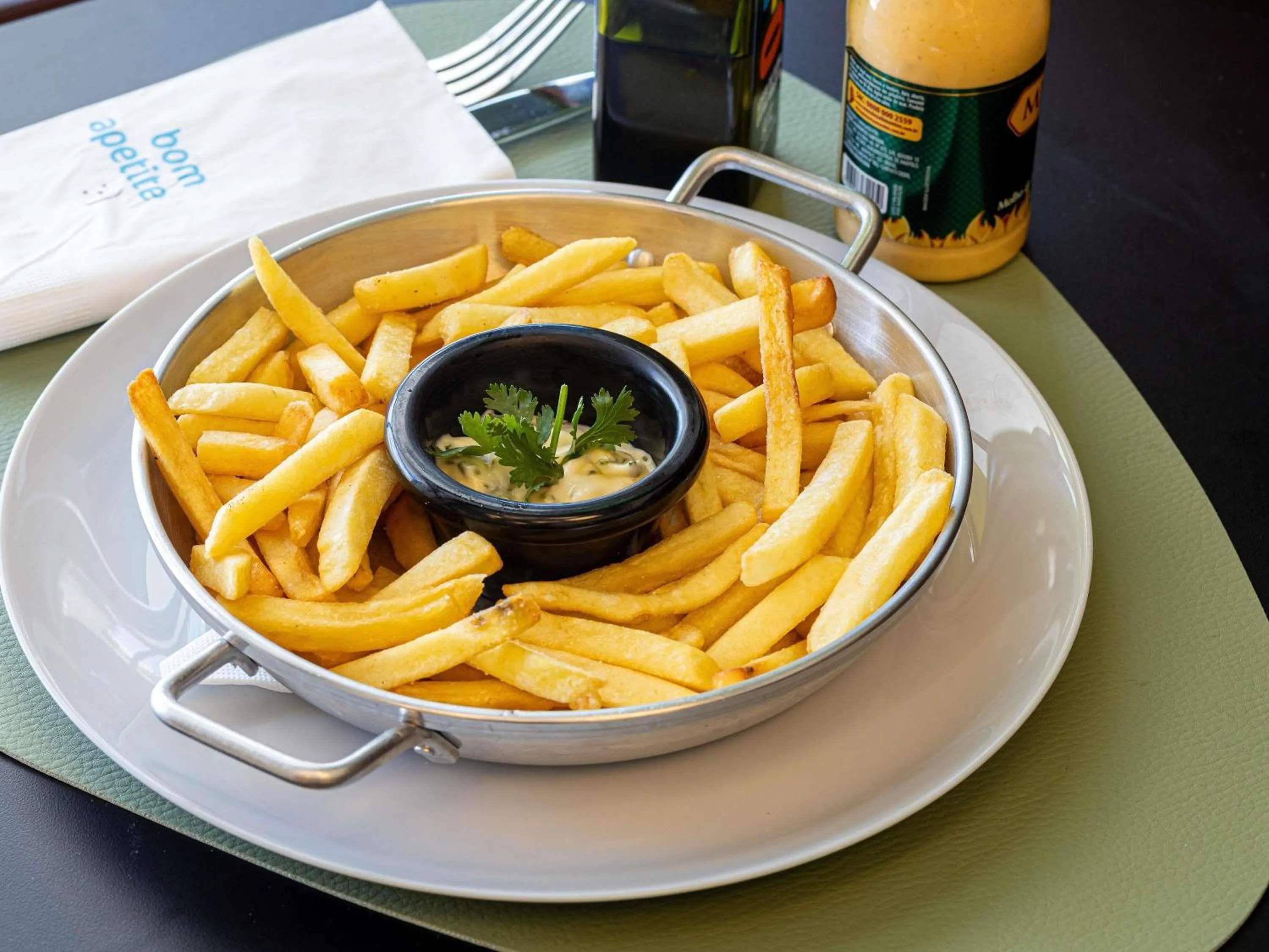 Restaurant/places to eat in ibis Styles Fortaleza Shopping Giga Mall