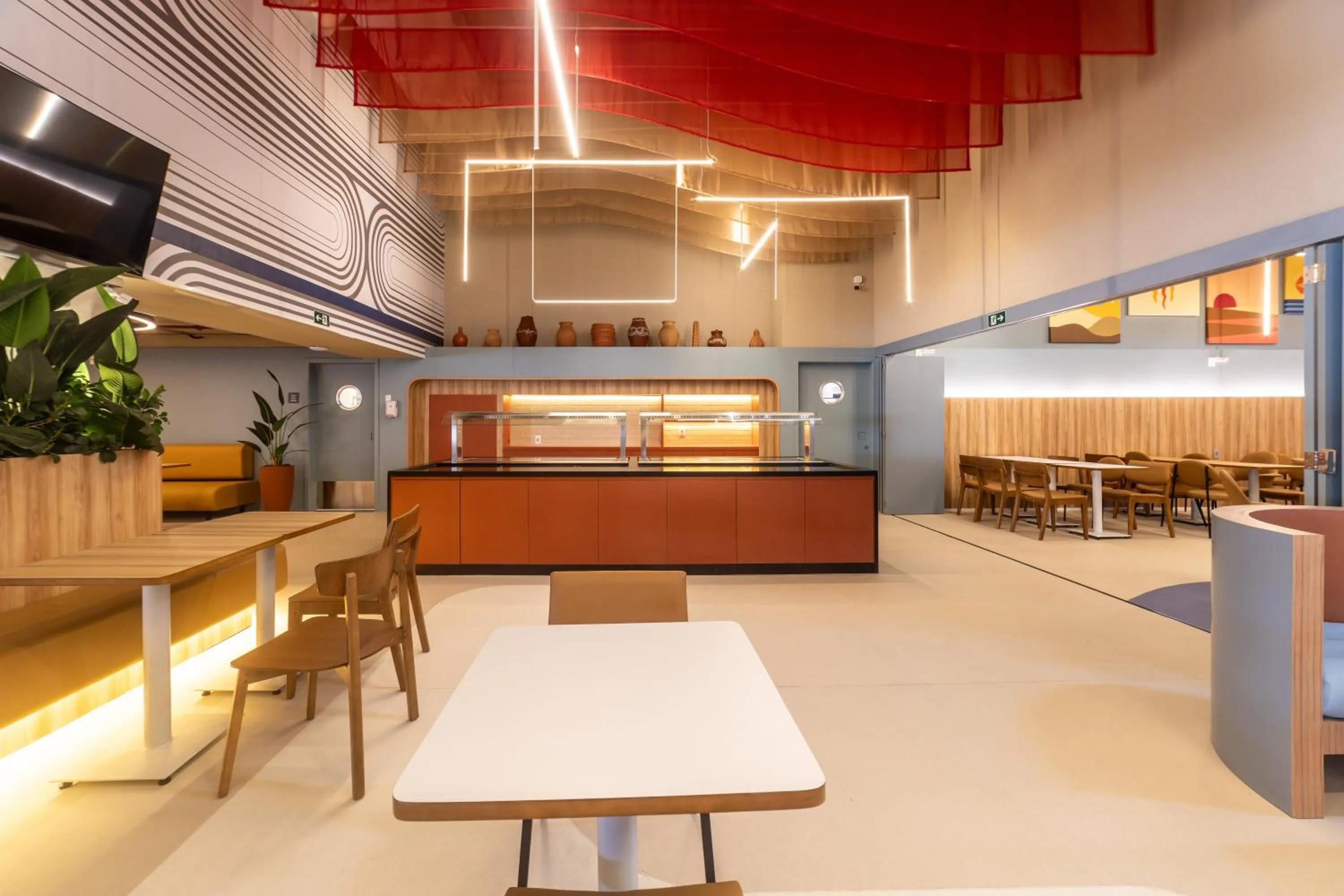 Restaurant/places to eat in ibis Styles Fortaleza Shopping Giga Mall