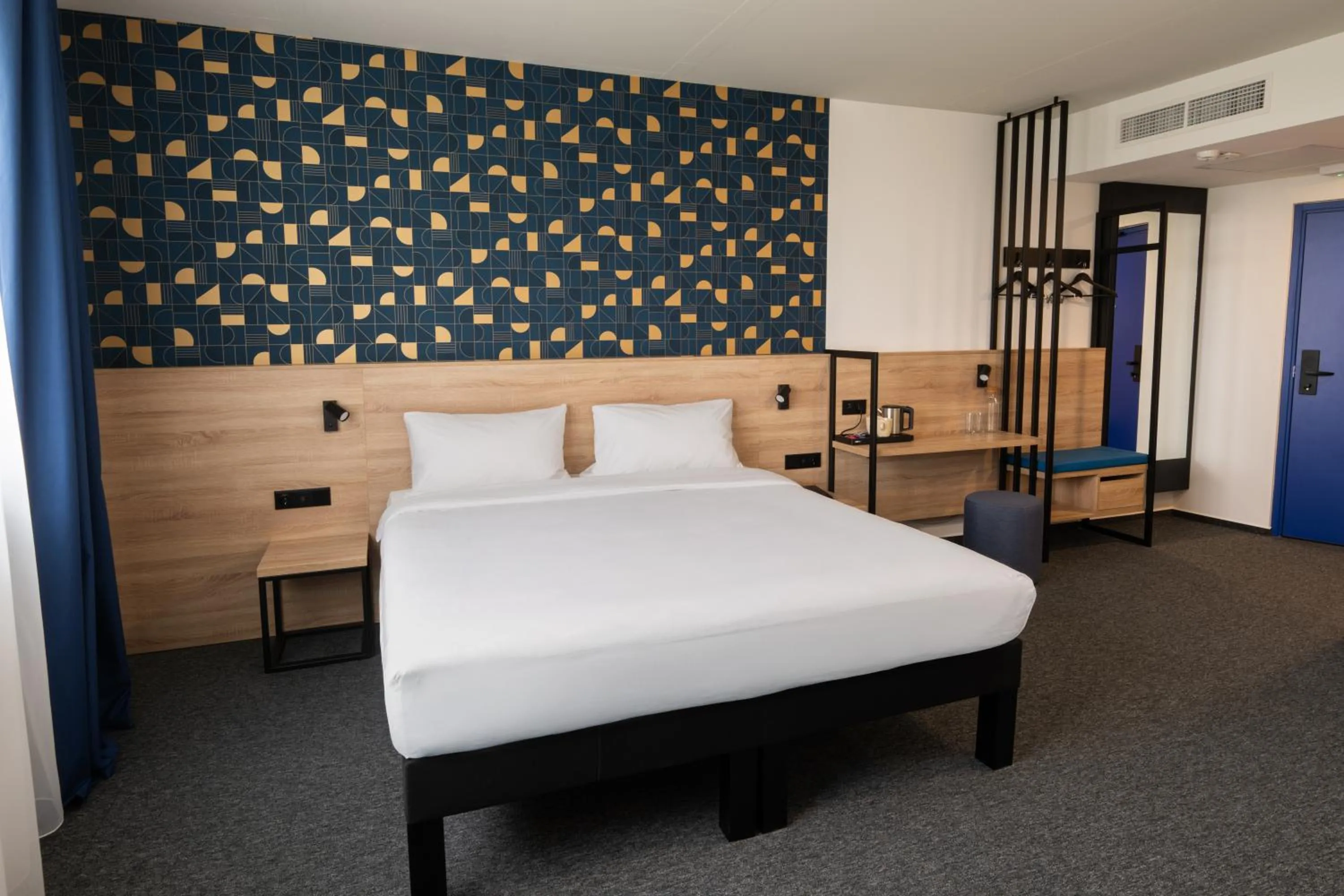 Bedroom, Bed in ibis Styles Debrecen Airport