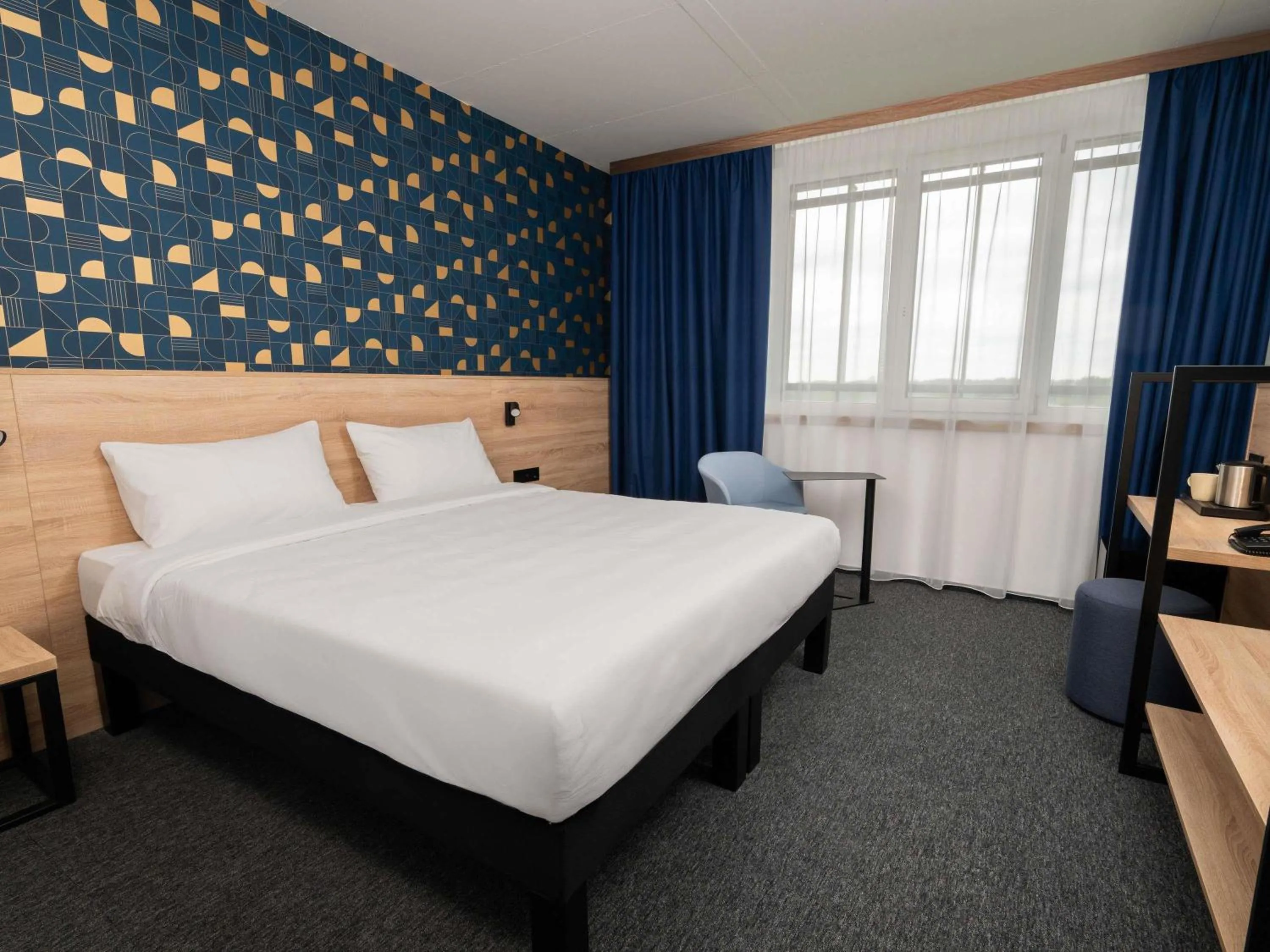 Bedroom, Bed in ibis Styles Debrecen Airport