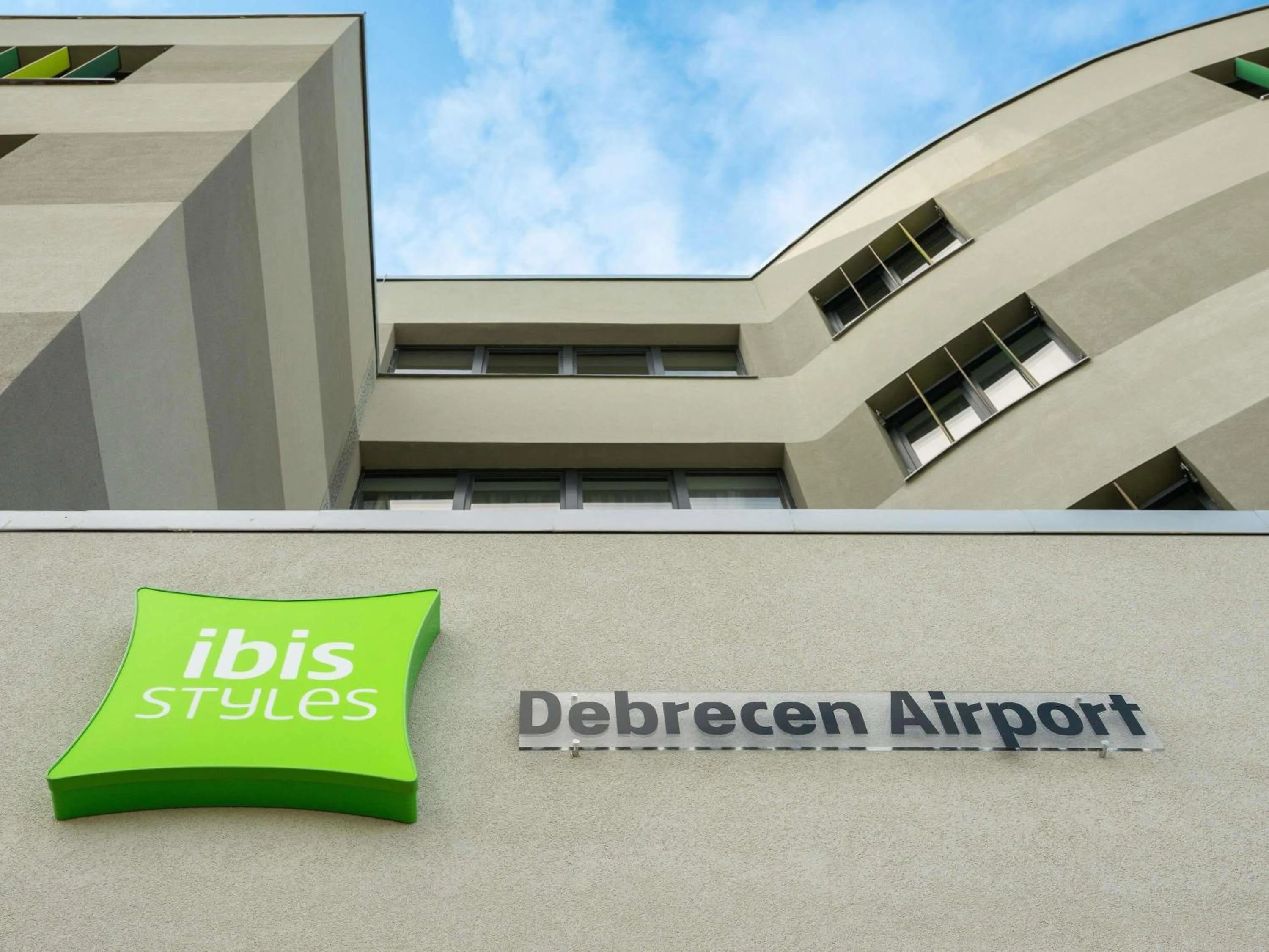 Property building in ibis Styles Debrecen Airport