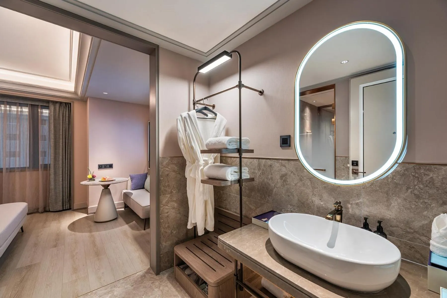Toilet in Mercure Ningbo Yinzhou