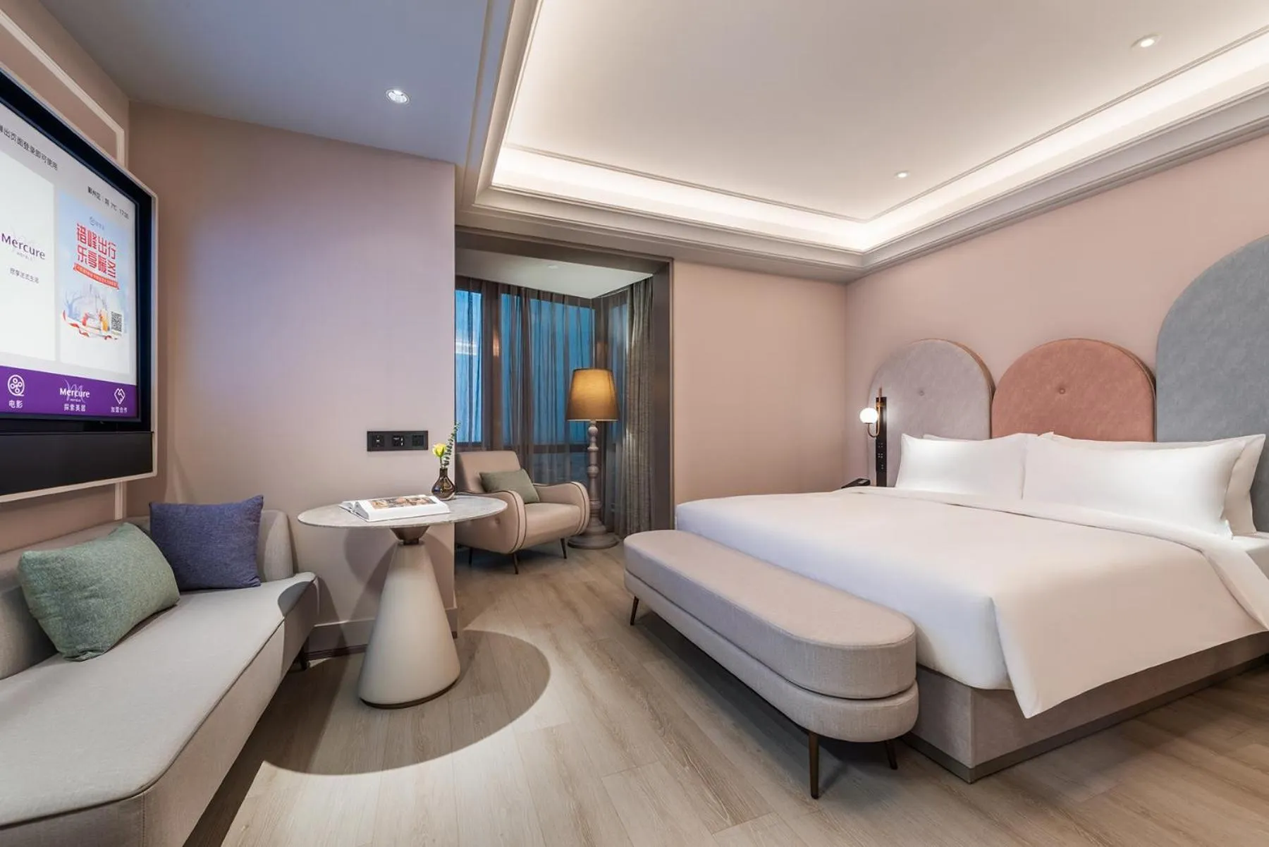 Photo of the whole room, Bed in Mercure Ningbo Yinzhou