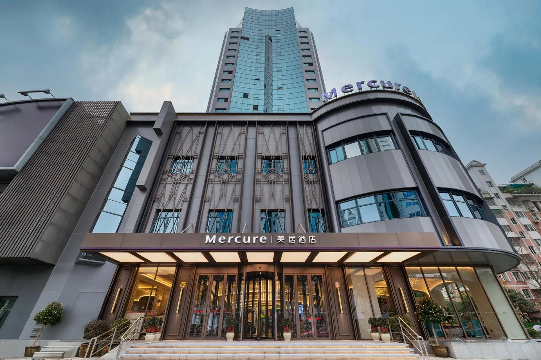 Property building in Mercure Ningbo Yinzhou