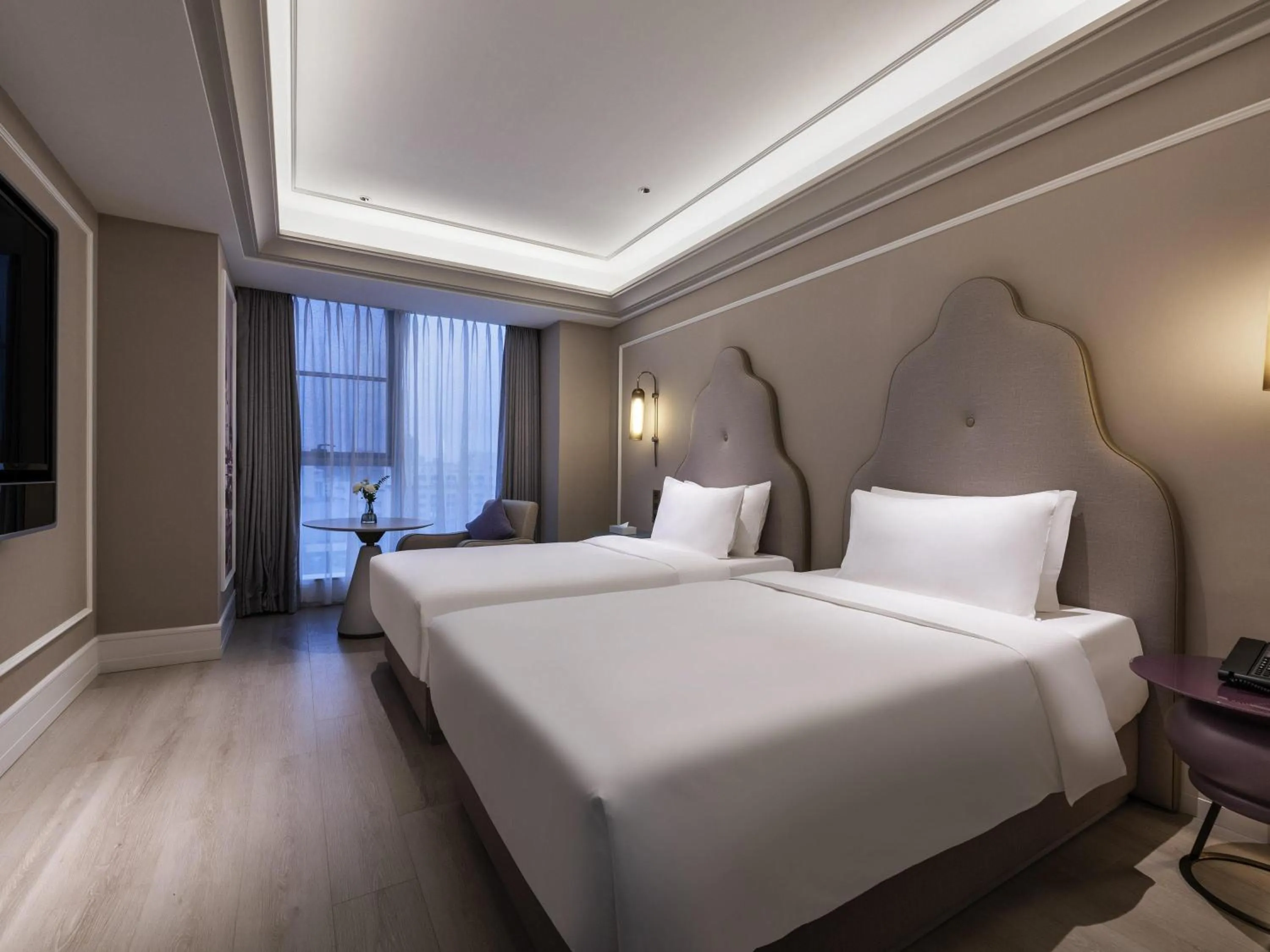 Bedroom, Bed in Mercure Shanghai Waigaoq Free Trade Zone