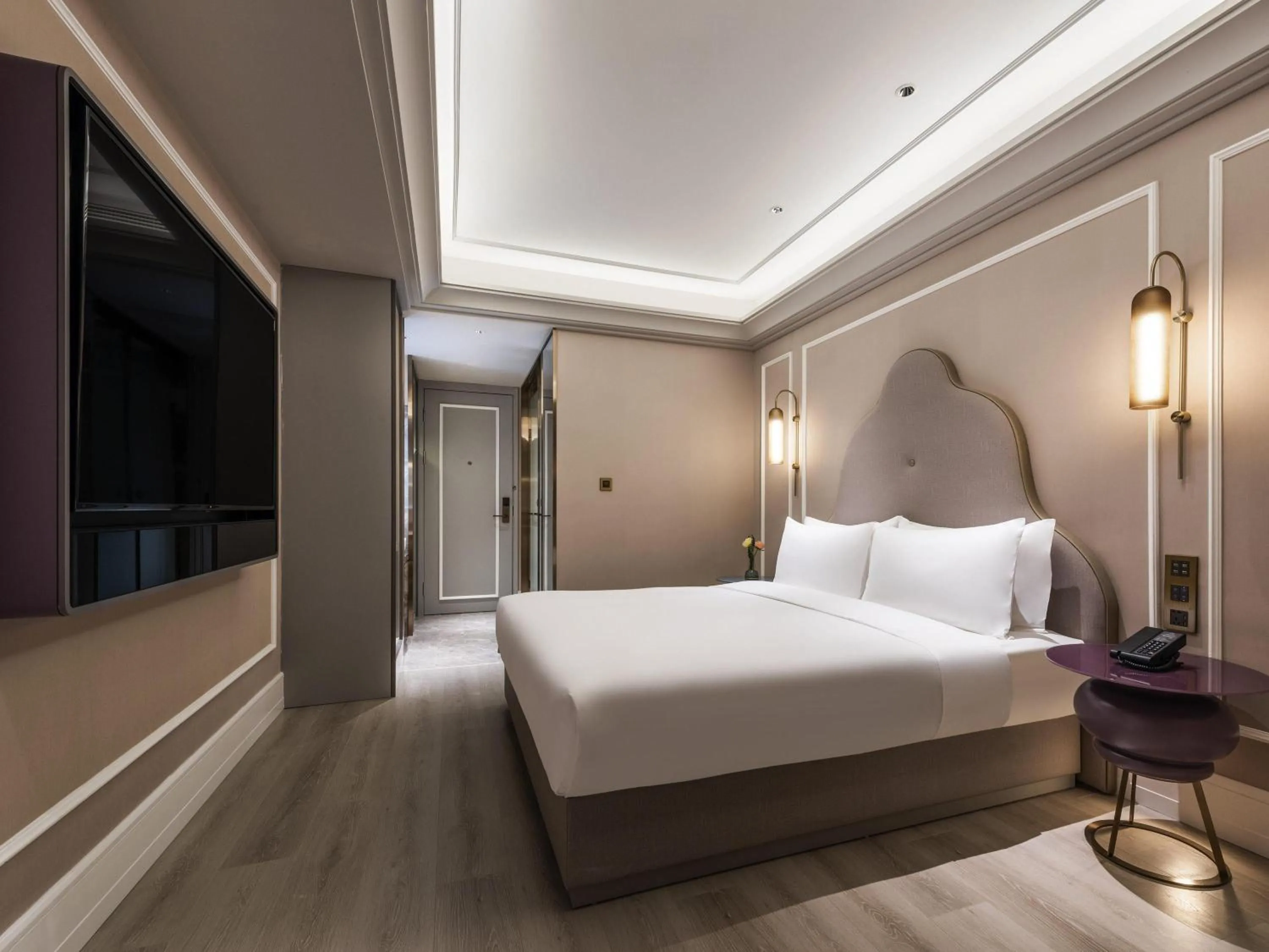 Bedroom, Bed in Mercure Shanghai Waigaoq Free Trade Zone