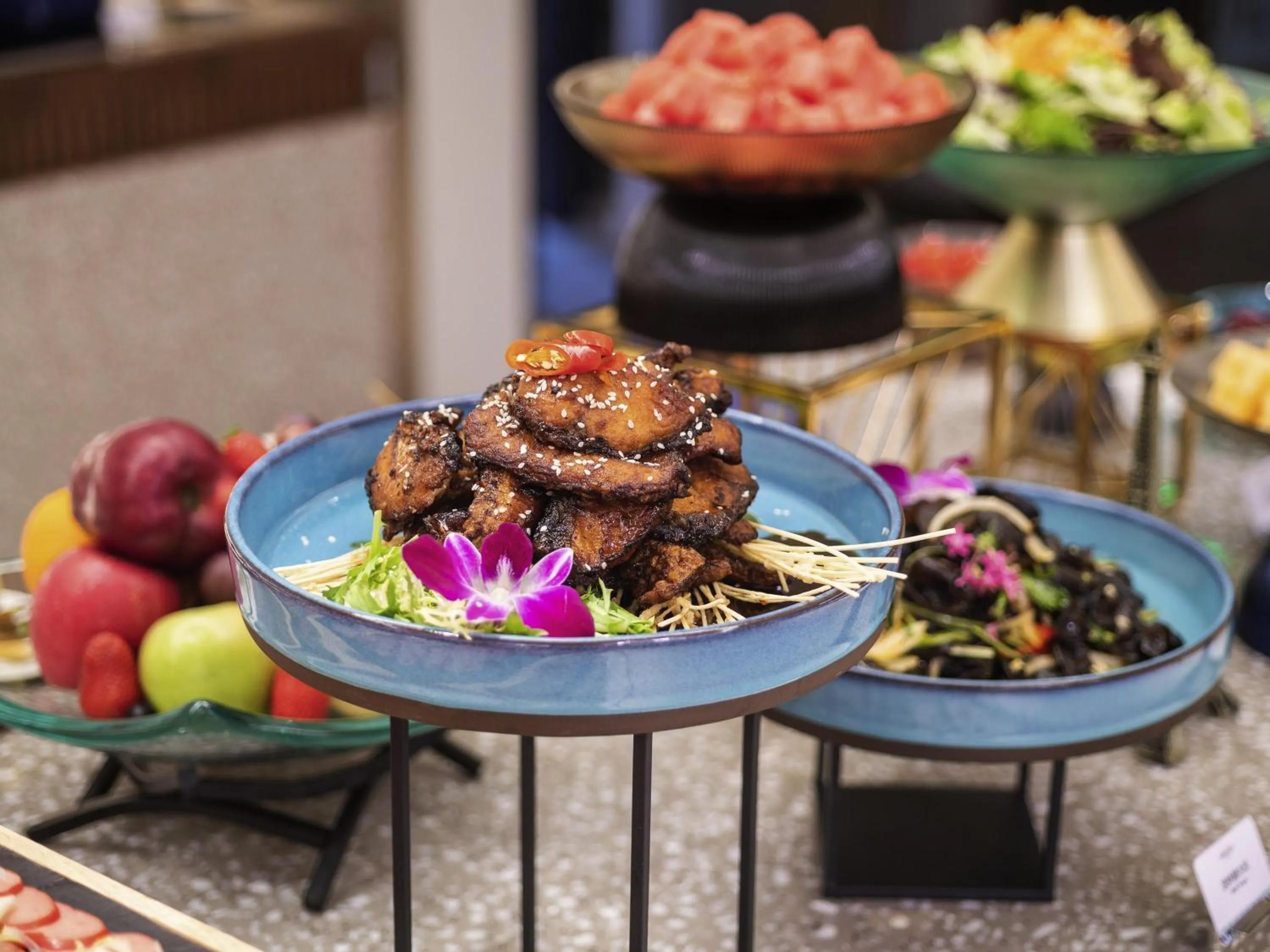 Restaurant/places to eat in Mercure Shanghai Waigaoq Free Trade Zone