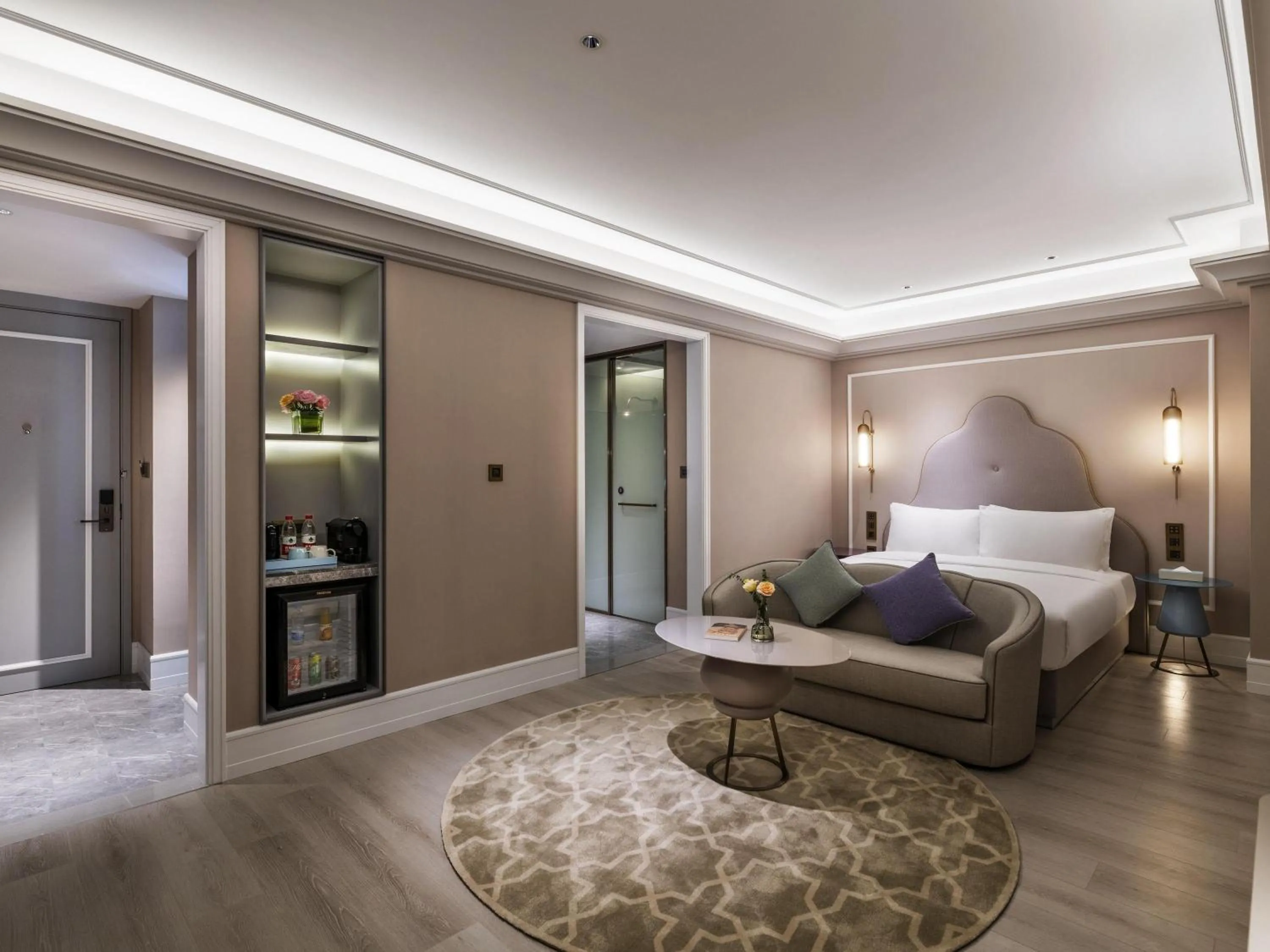 Bedroom, Bed in Mercure Shanghai Waigaoq Free Trade Zone