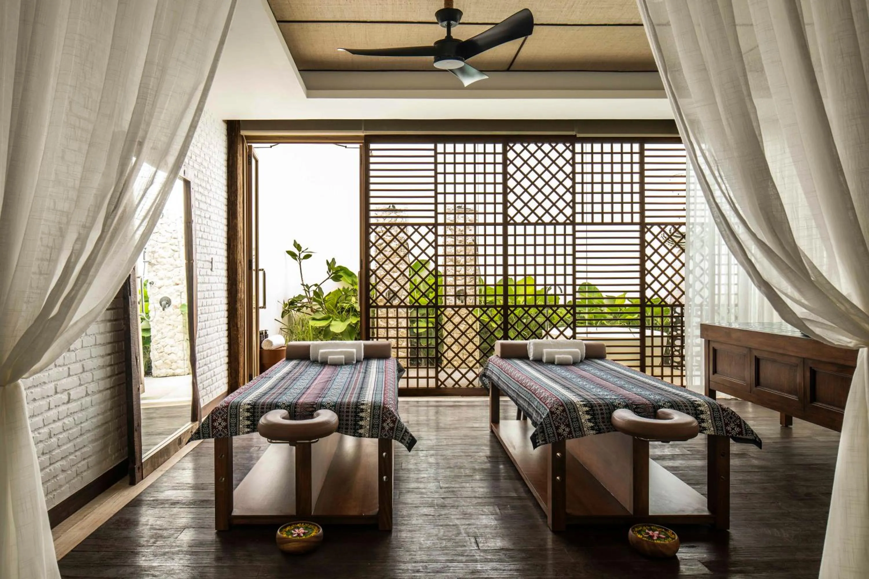 Bed in South Palms Resort and Spa Panglao - MGallery Collection