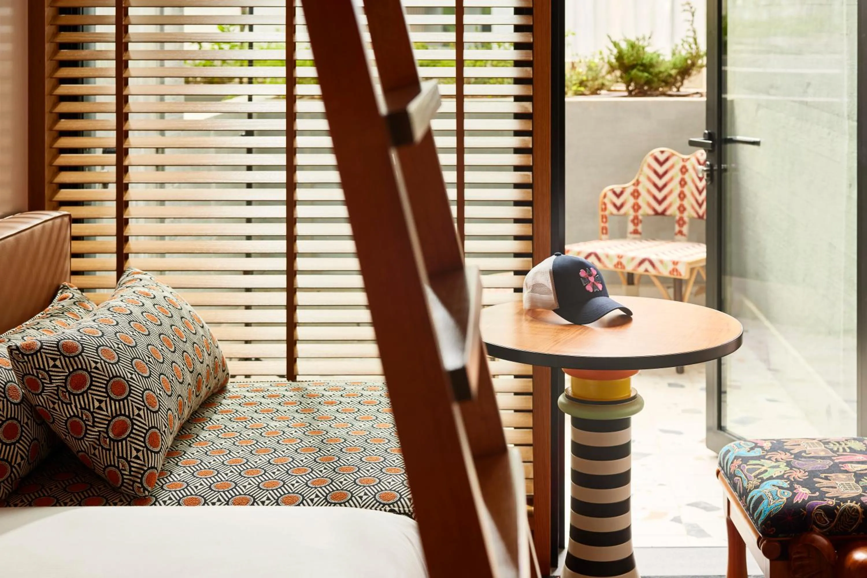 Bed in Mama Shelter Singapore Orchard