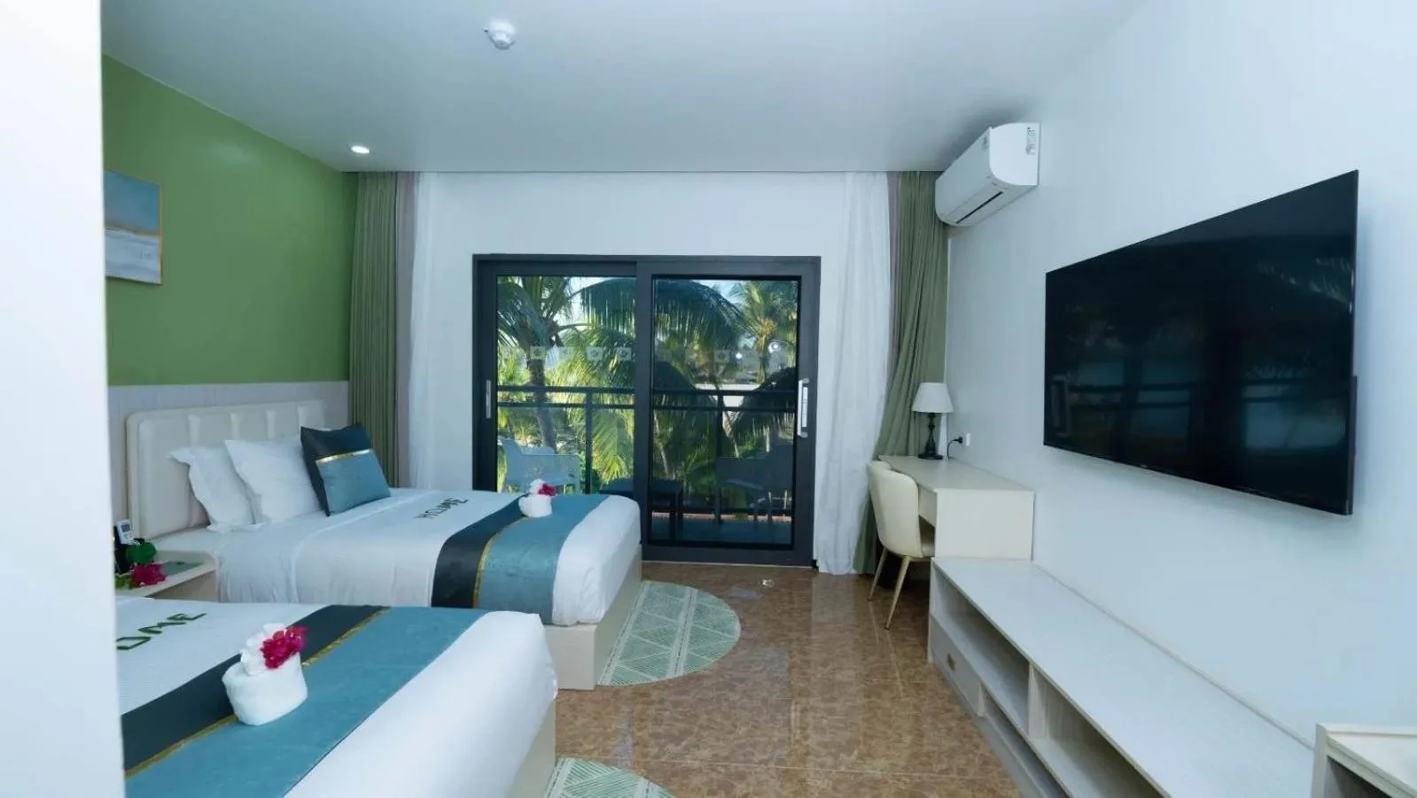 Photo of the whole room in Wyndham Garden Wailoaloa Beach Fiji