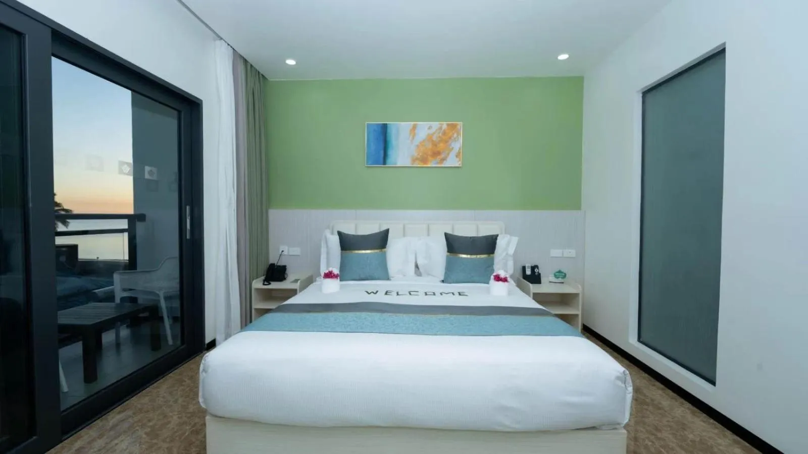 Bedroom, Bed in Wyndham Garden Wailoaloa Beach Fiji