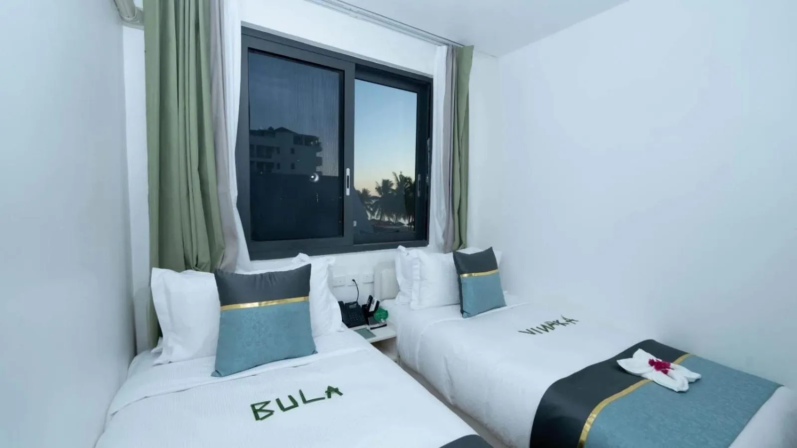 View (from property/room), Bed in Wyndham Garden Wailoaloa Beach Fiji