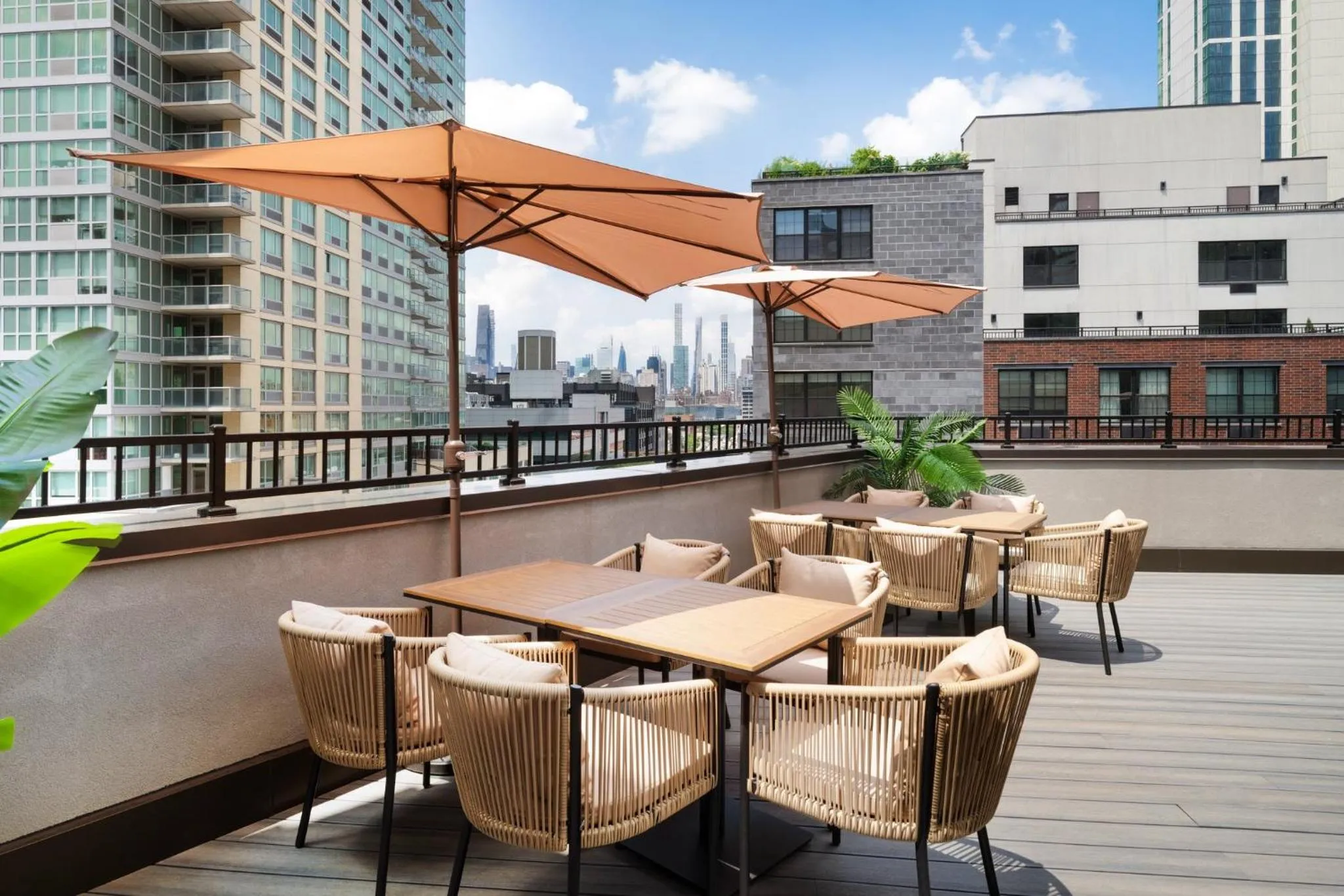 Restaurant/places to eat in EVEN Hotel Long Island City - New York by IHG