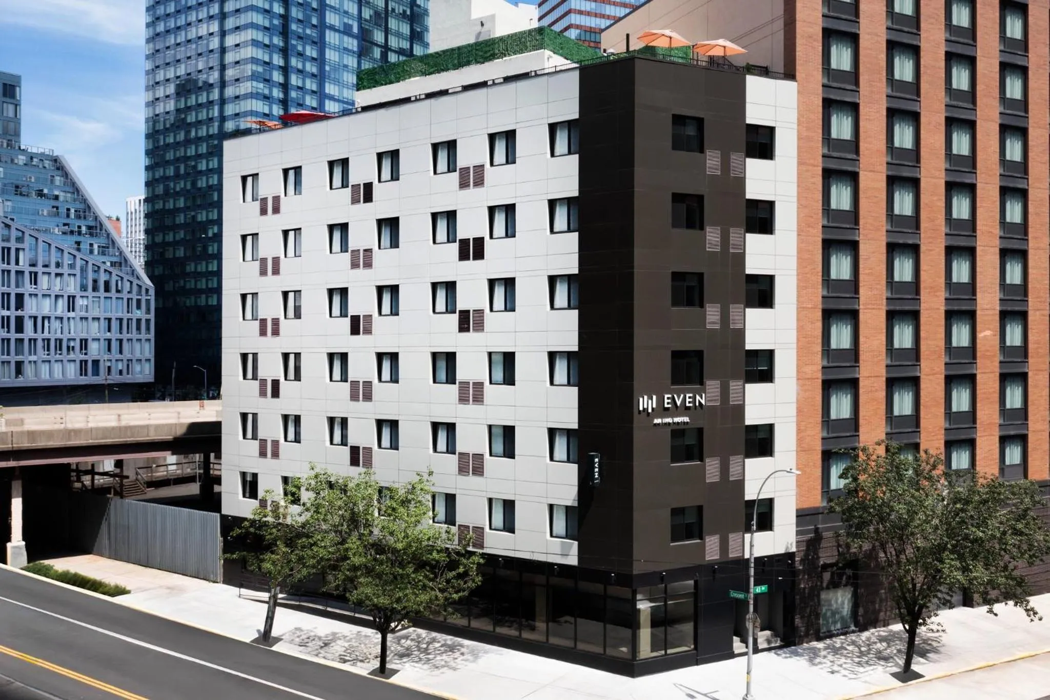 Property building in EVEN Hotel Long Island City - New York by IHG