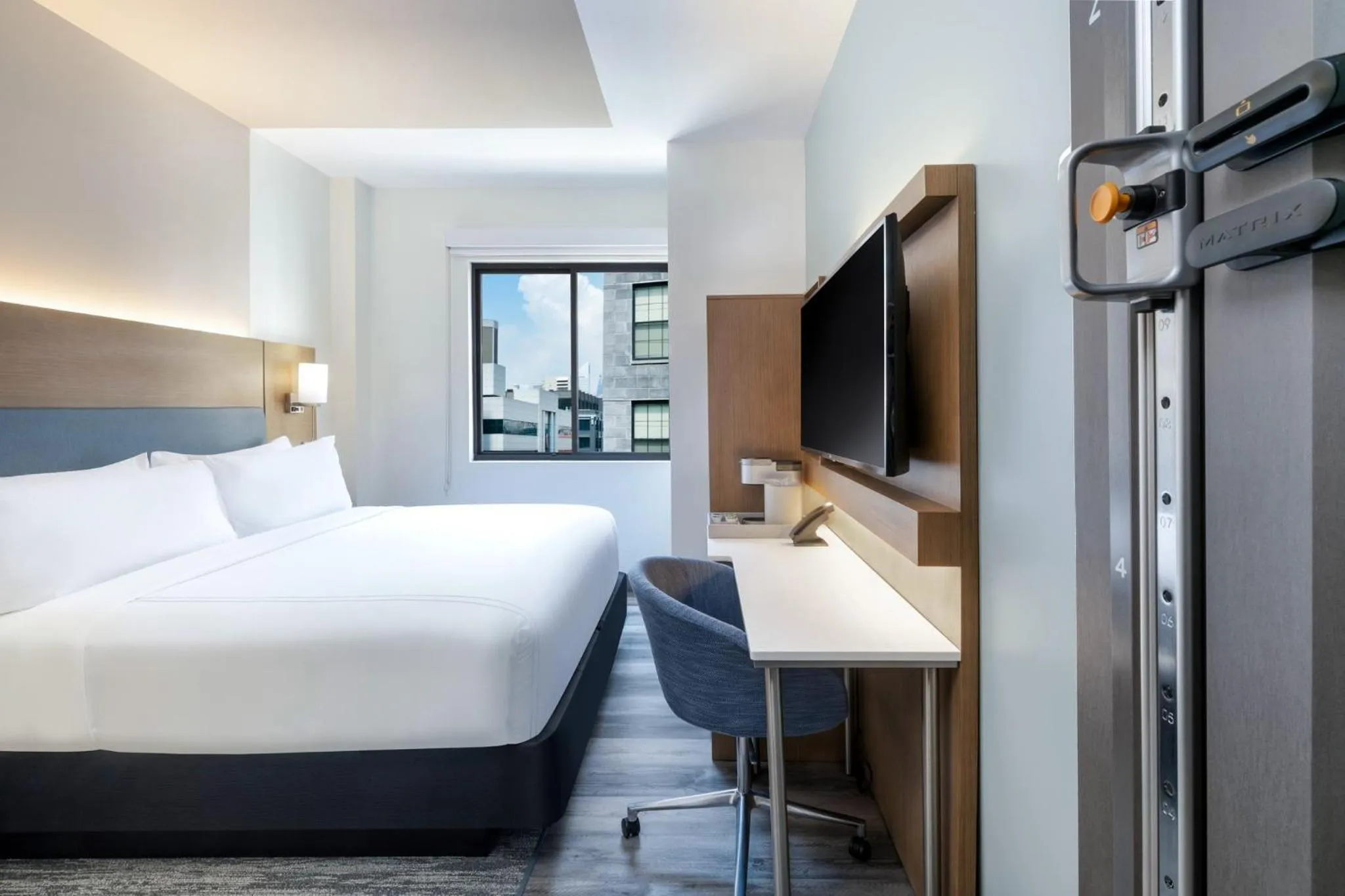 Photo of the whole room, Bed in EVEN Hotel Long Island City - New York by IHG