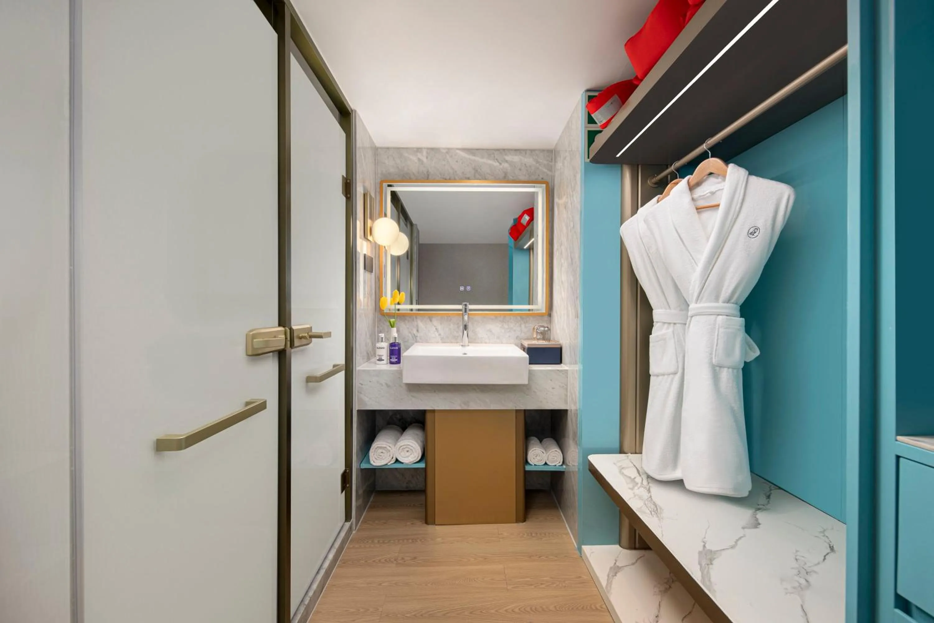 Bathroom in voco Lianyungang Star of HaizhouBay