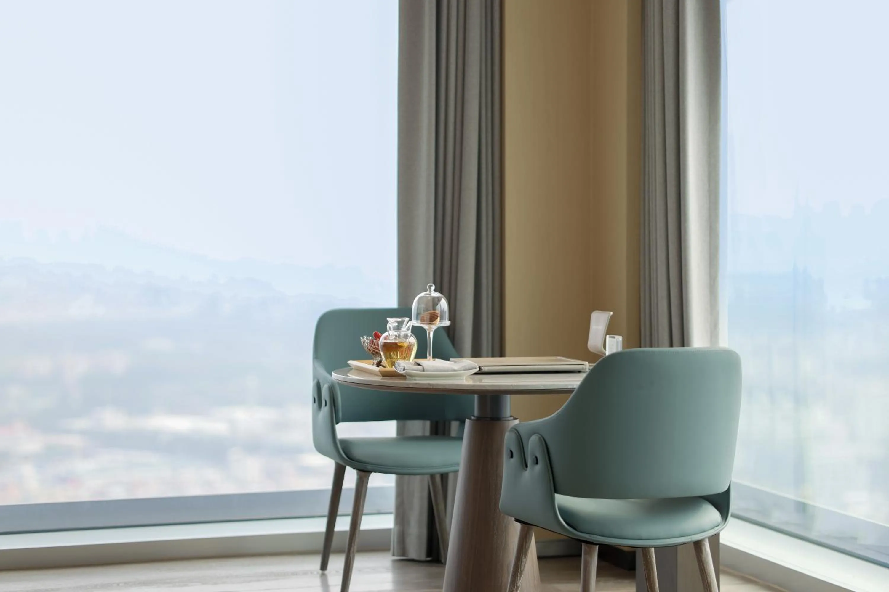 Bedroom in Courtyard by Marriott Guangzhou Pazhou