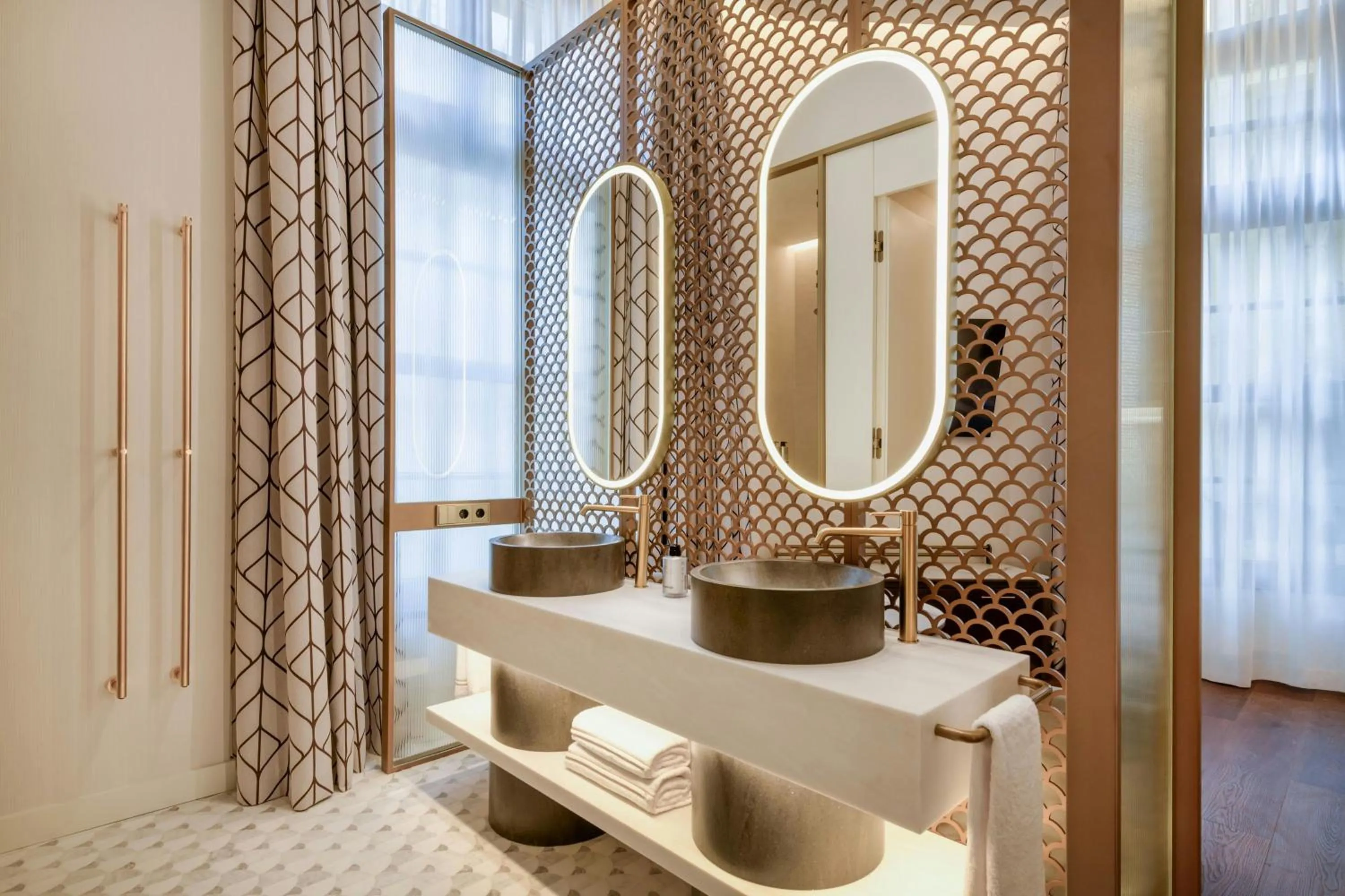 Bathroom in Grand Hotel Centenari, Valencia, Autograph Collection