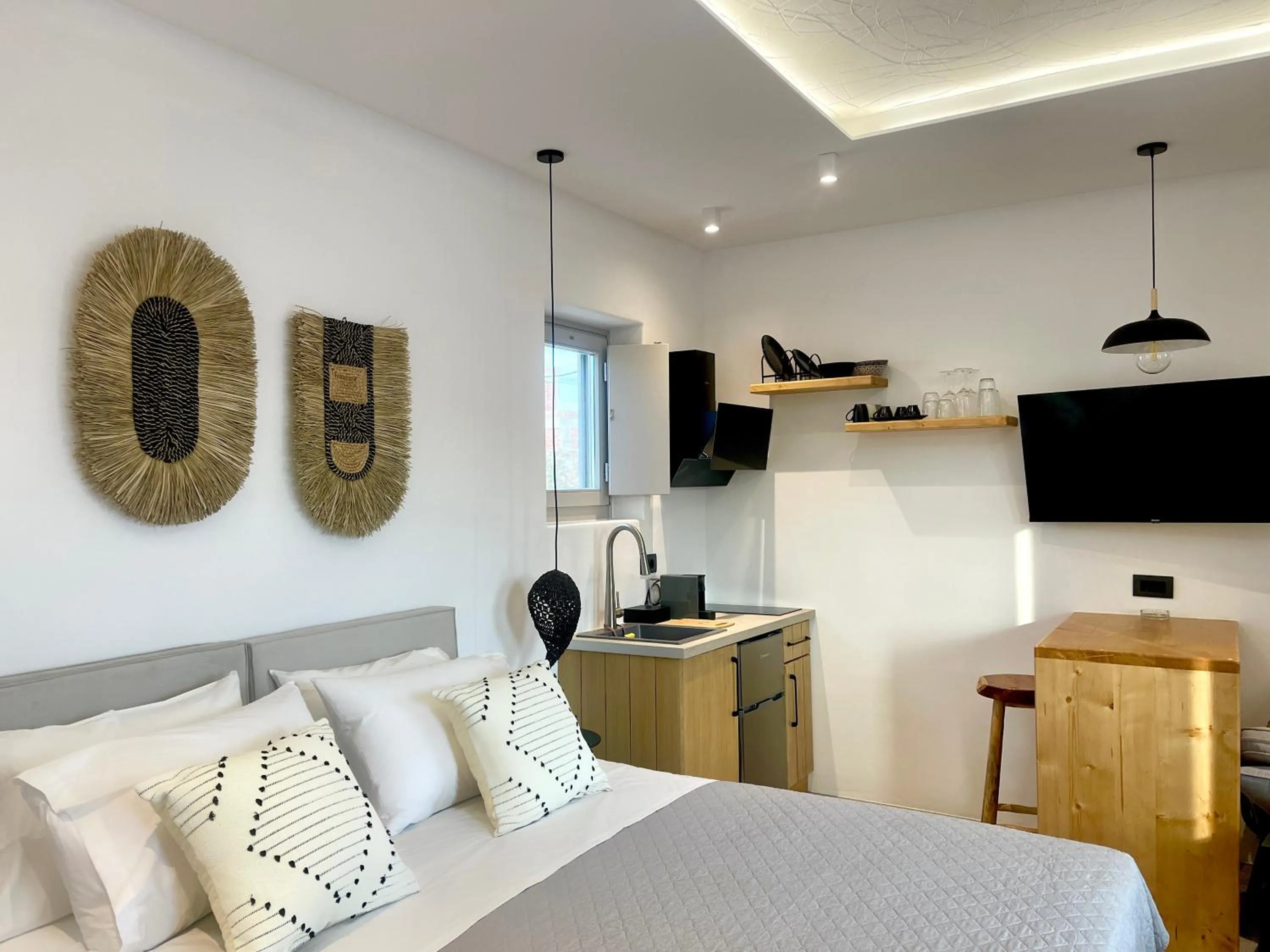 Bed in Mykonos Dot Suites