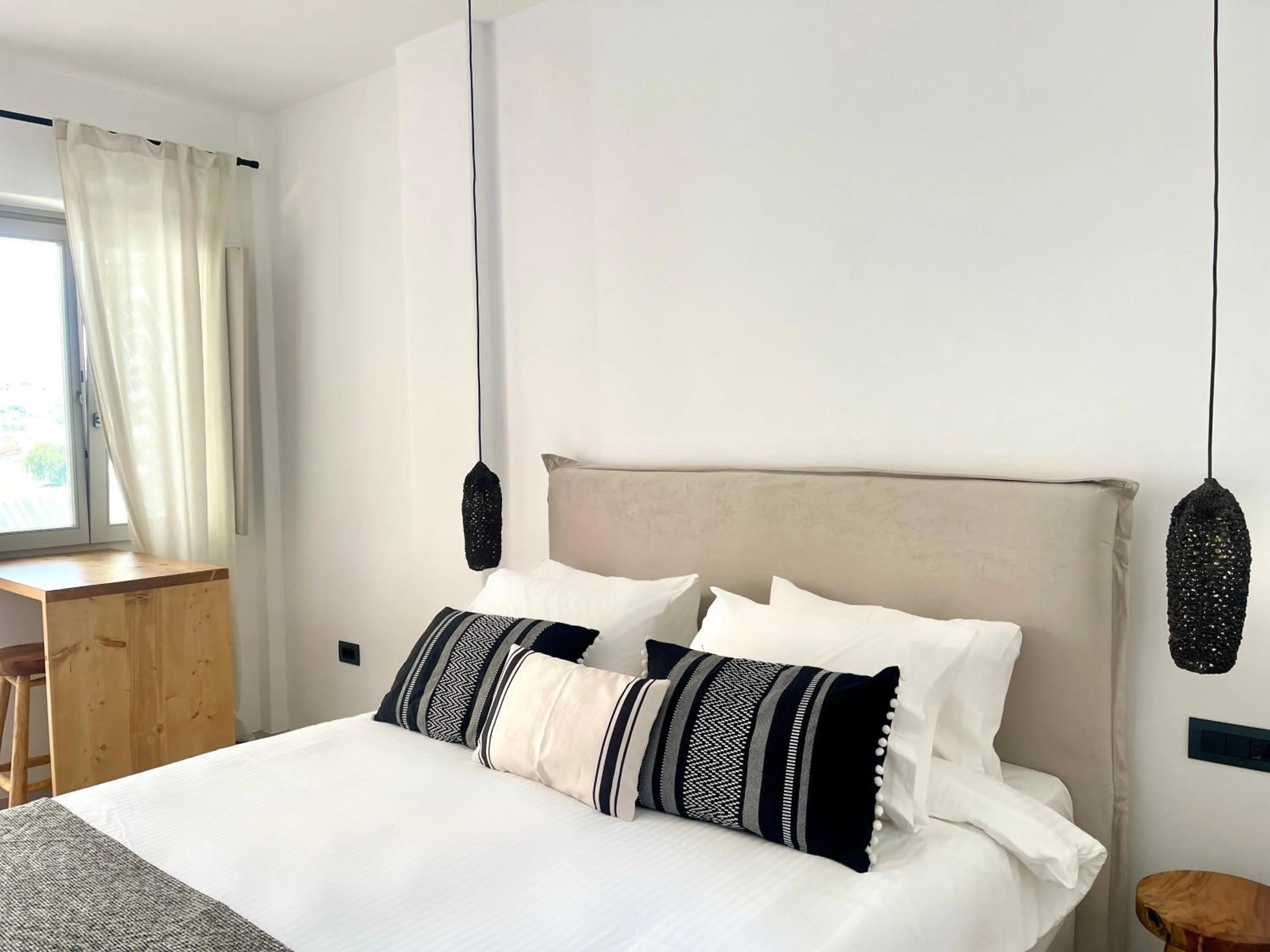 Bed in Mykonos Dot Suites