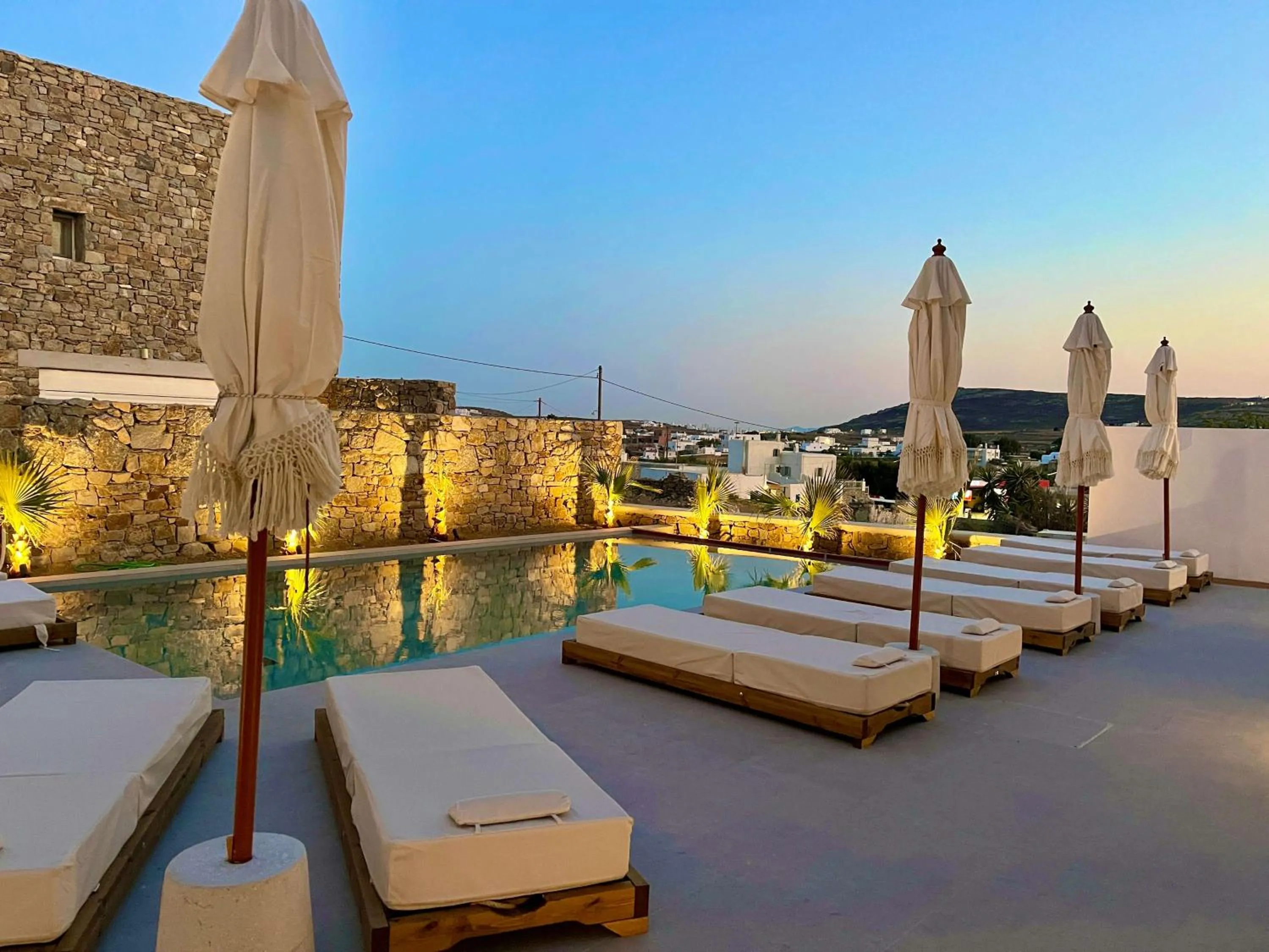 Patio in Mykonos Dot Suites