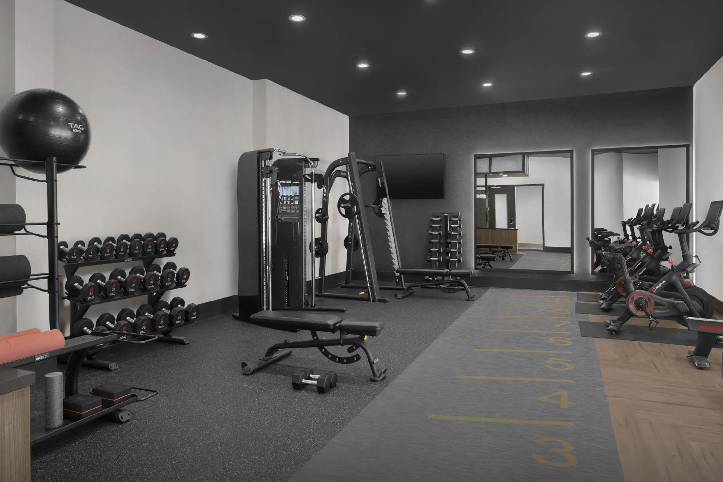 Fitness centre/facilities in Tempo By Hilton Pigeon Forge