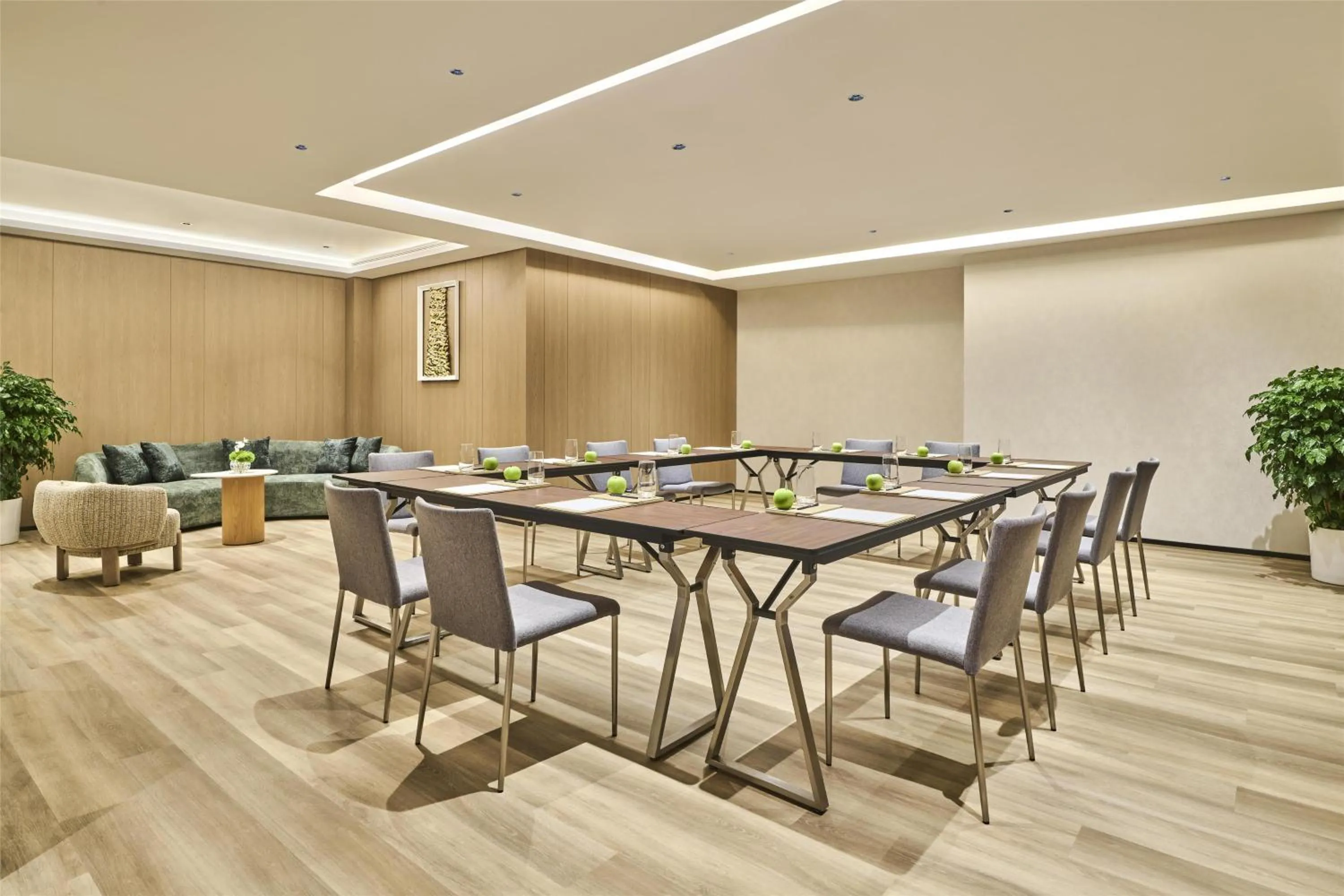 Meeting/conference room in Doubletree By Hilton Shenzhen Bay
