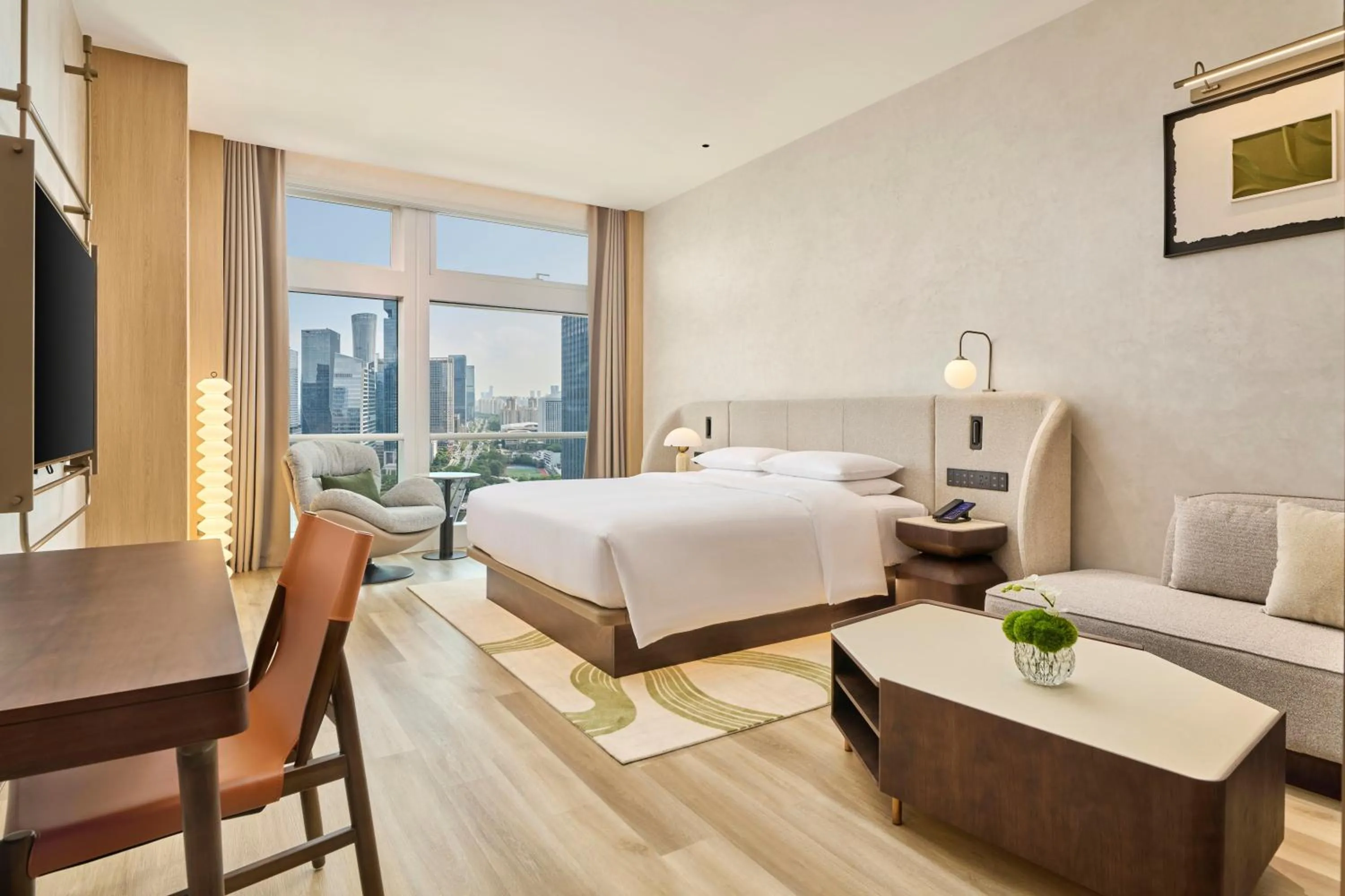 Photo of the whole room, Bed in Doubletree By Hilton Shenzhen Bay