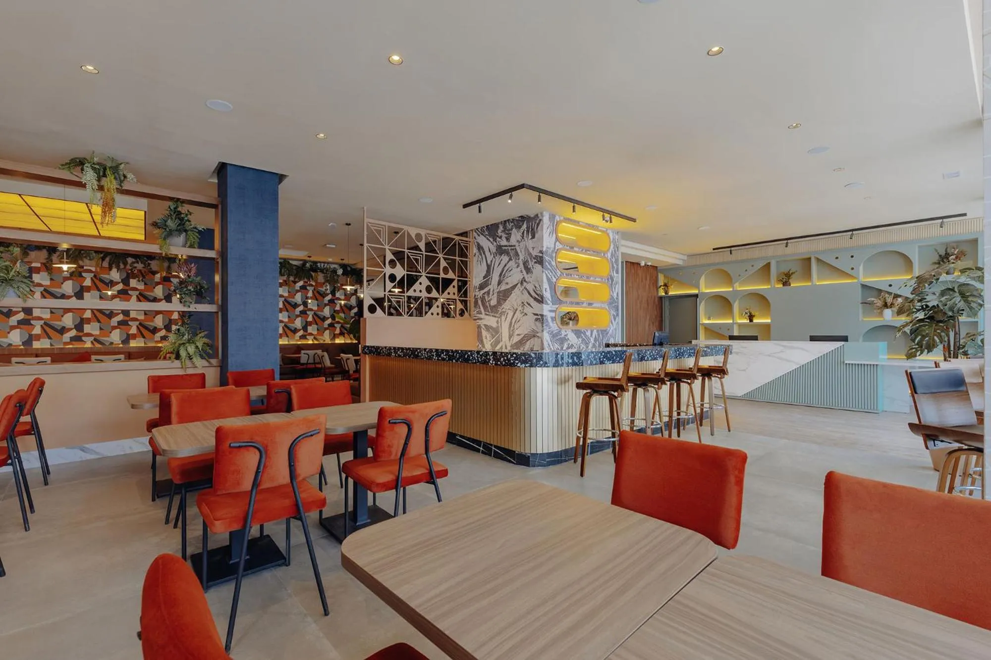 Restaurant/places to eat in Exe Casablanca