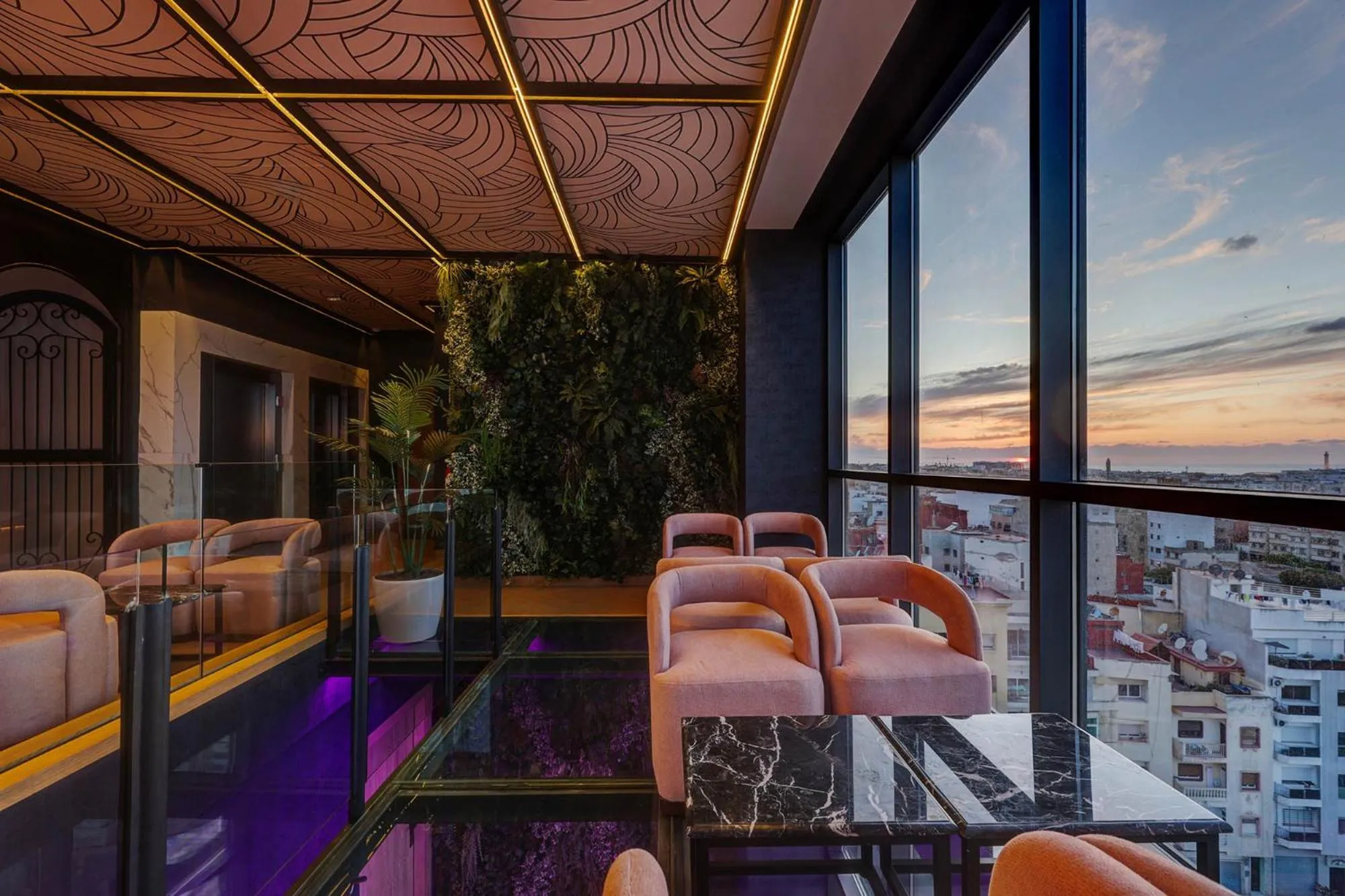 Restaurant/places to eat in Exe Casablanca