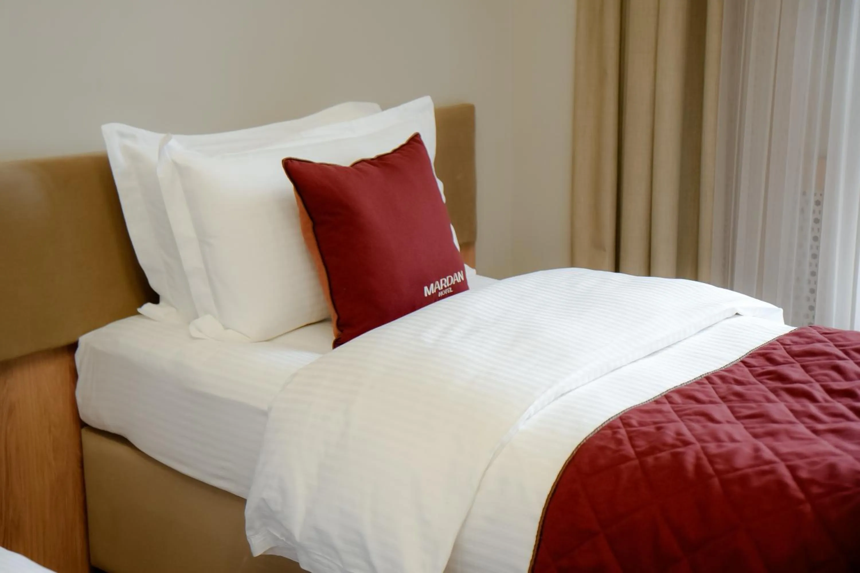 Bedroom, Bed in Mardan Hotel