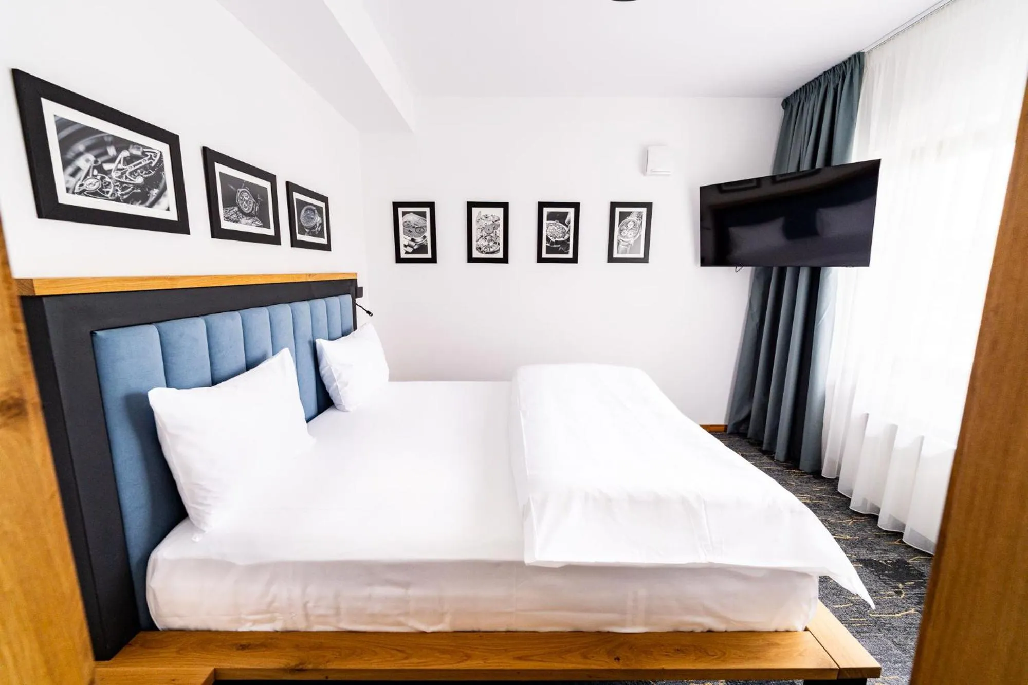 Bed in HOW Boutique and Hotel