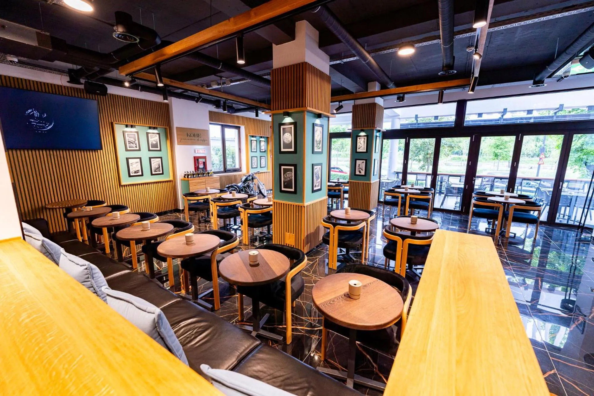 HOW Boutique and Hotel