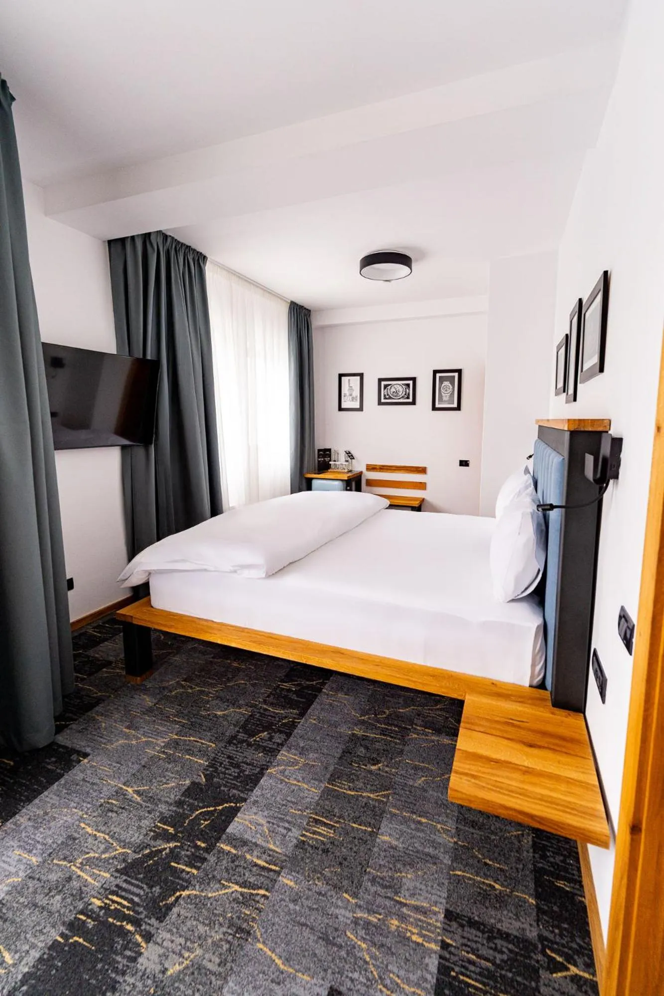 Bed in HOW Boutique and Hotel