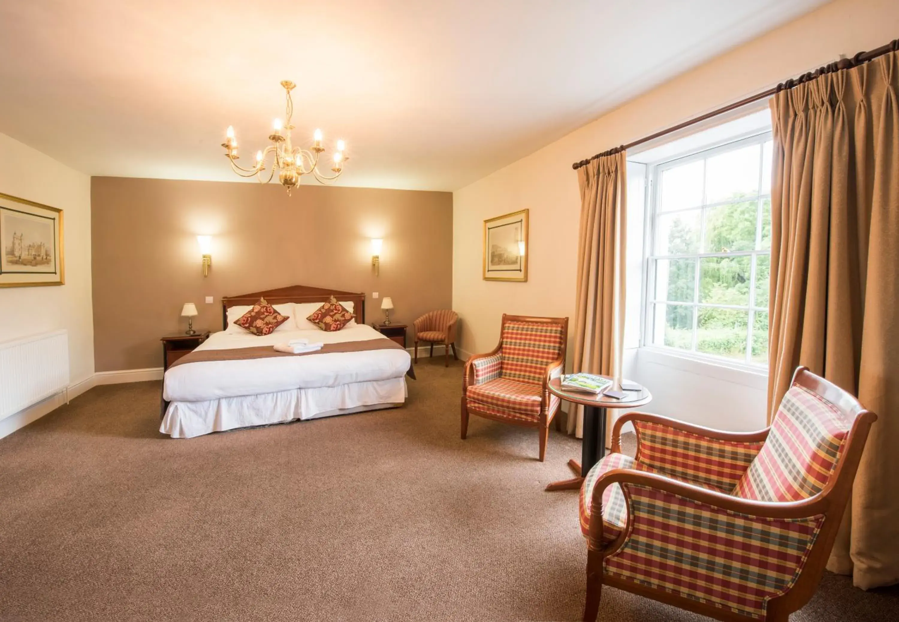 Deluxe Suite - single occupancy in The Frocester Deluxe Suite - single occupancy in The Frocester