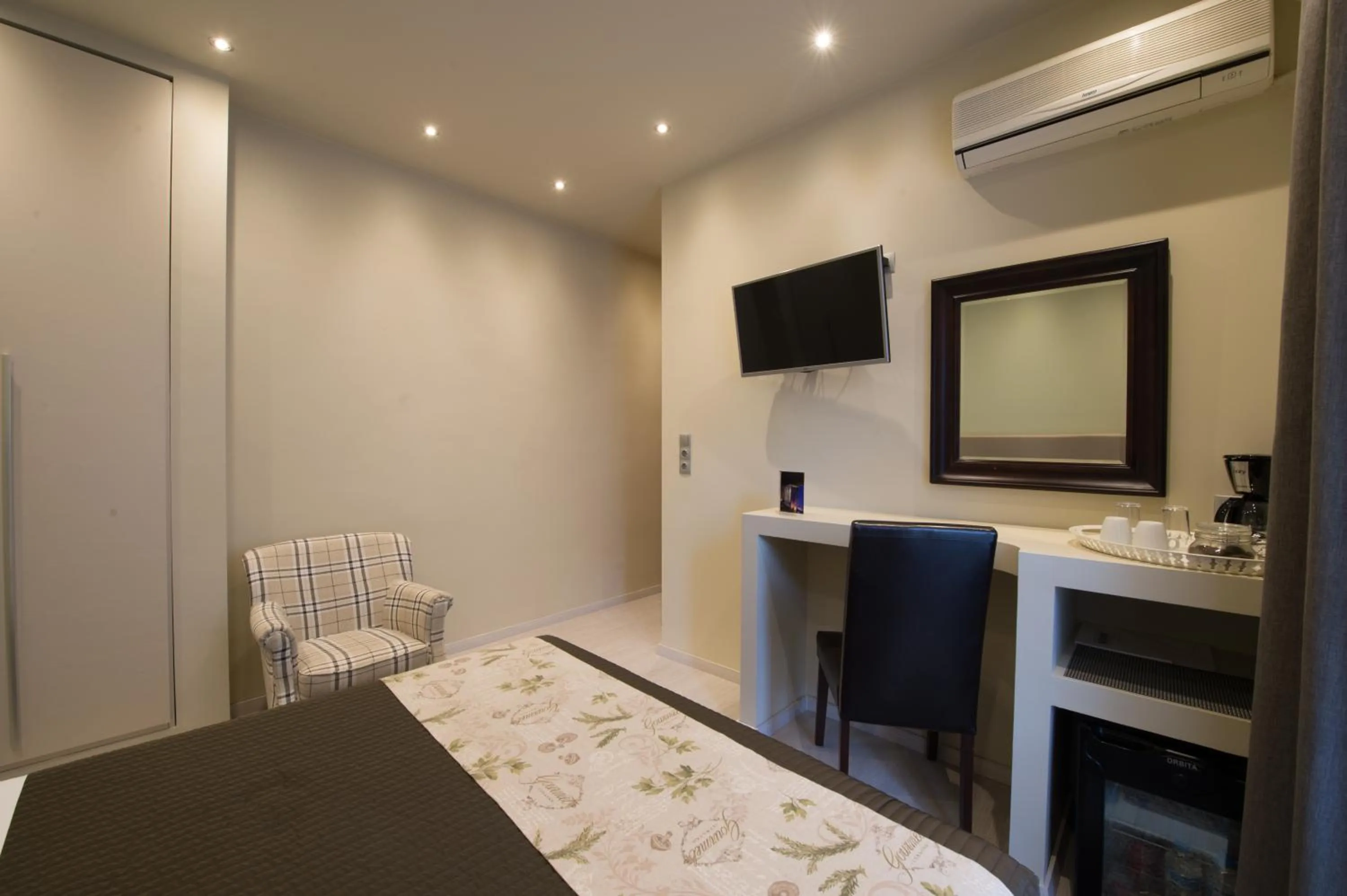 Bedroom, Bed in Filoxenia Hotel & Spa