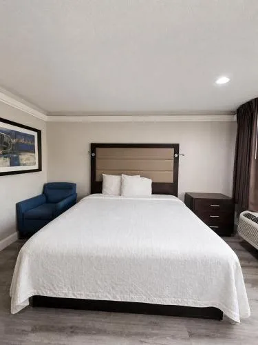 All Season Suites Inn