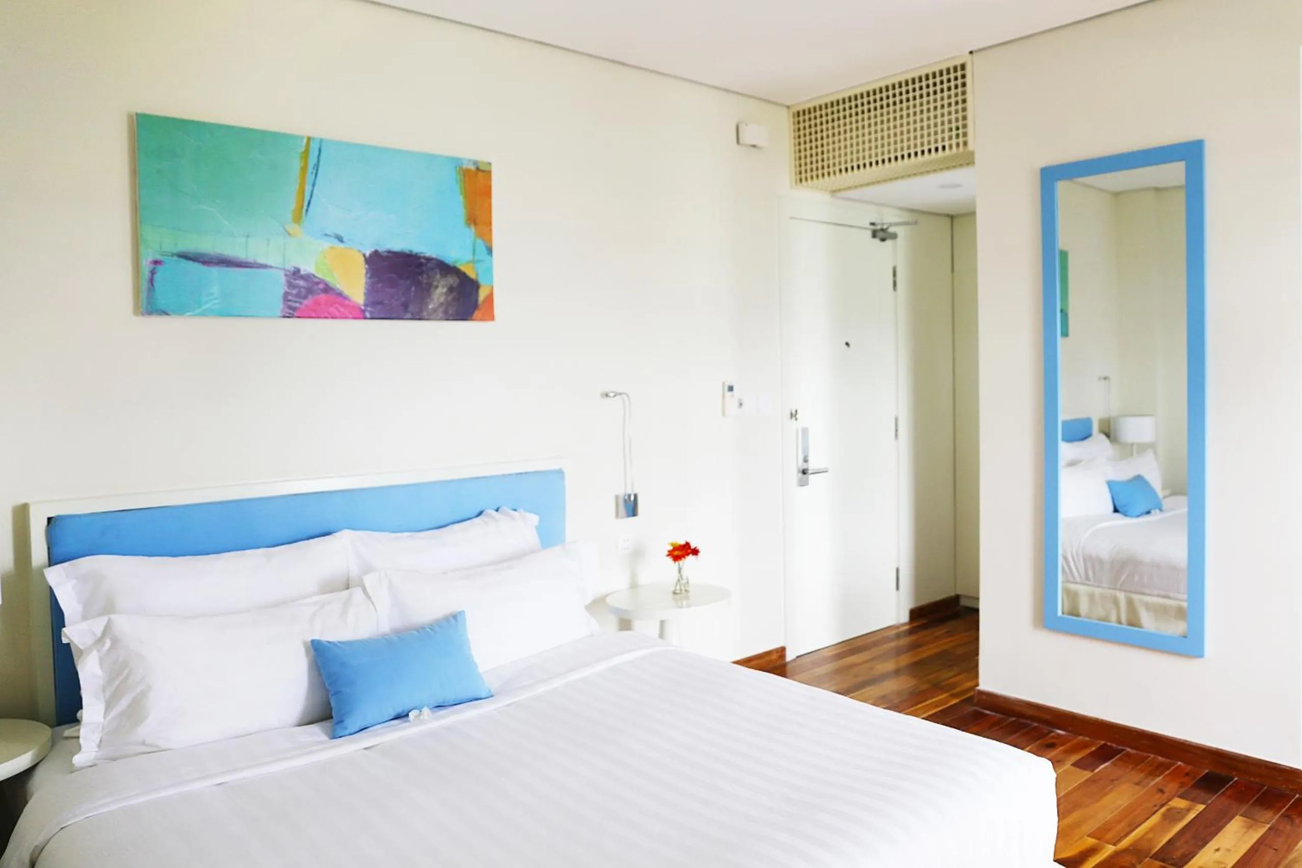 Bedroom, Bed in Palmier Hotel - Art House Da Nang