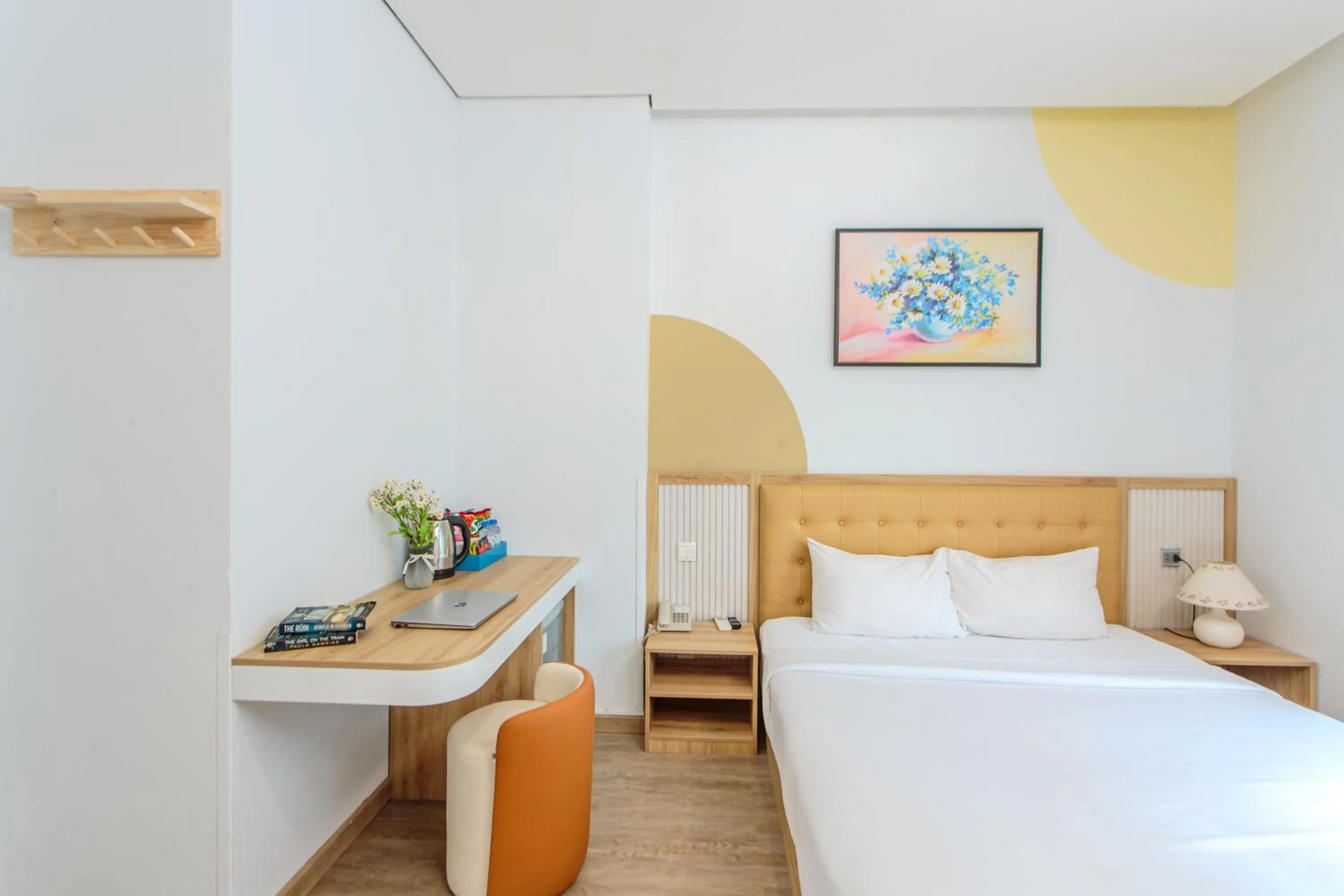 Bed in Palmier Hotel - Art House Da Nang